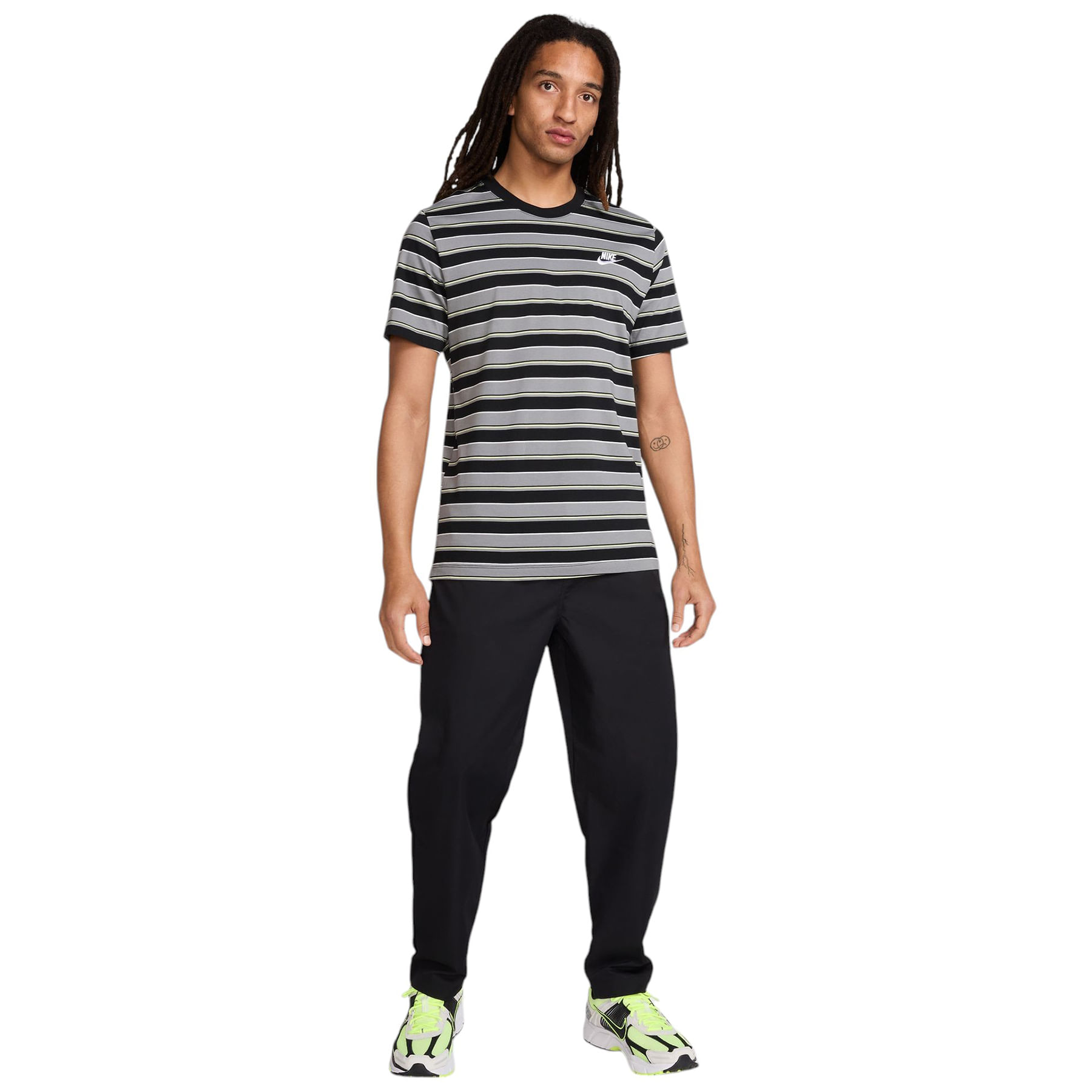 Nike-Club-T-Shirt---Men-s-Black