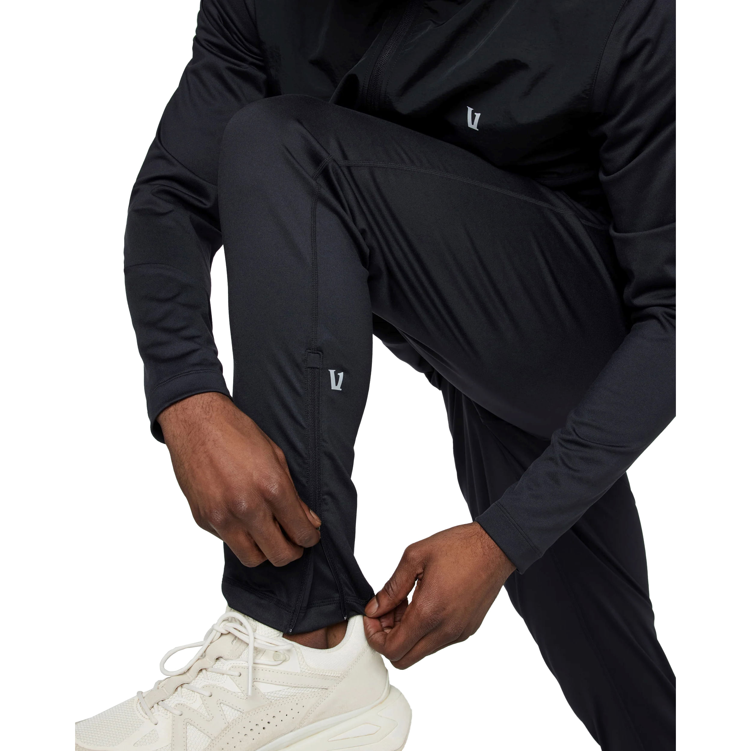 Vuori-Sunday-Element-Track-Jacket-Black