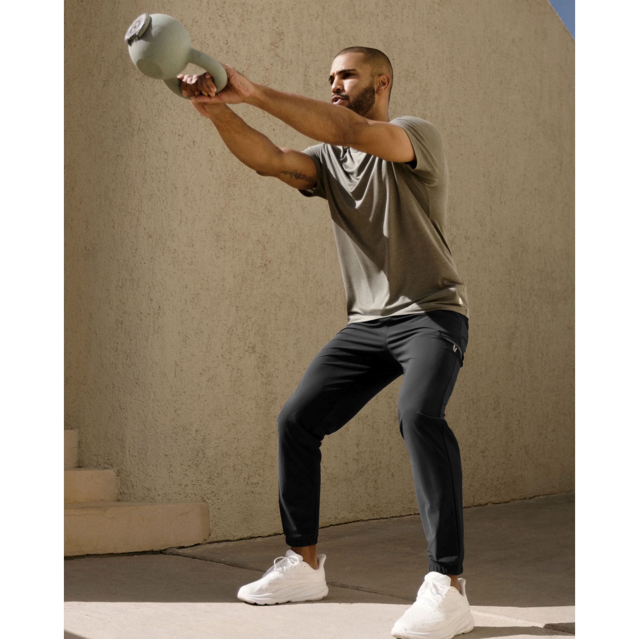 Vuori-Fleet-Sport-Jogger---Men-s-Black