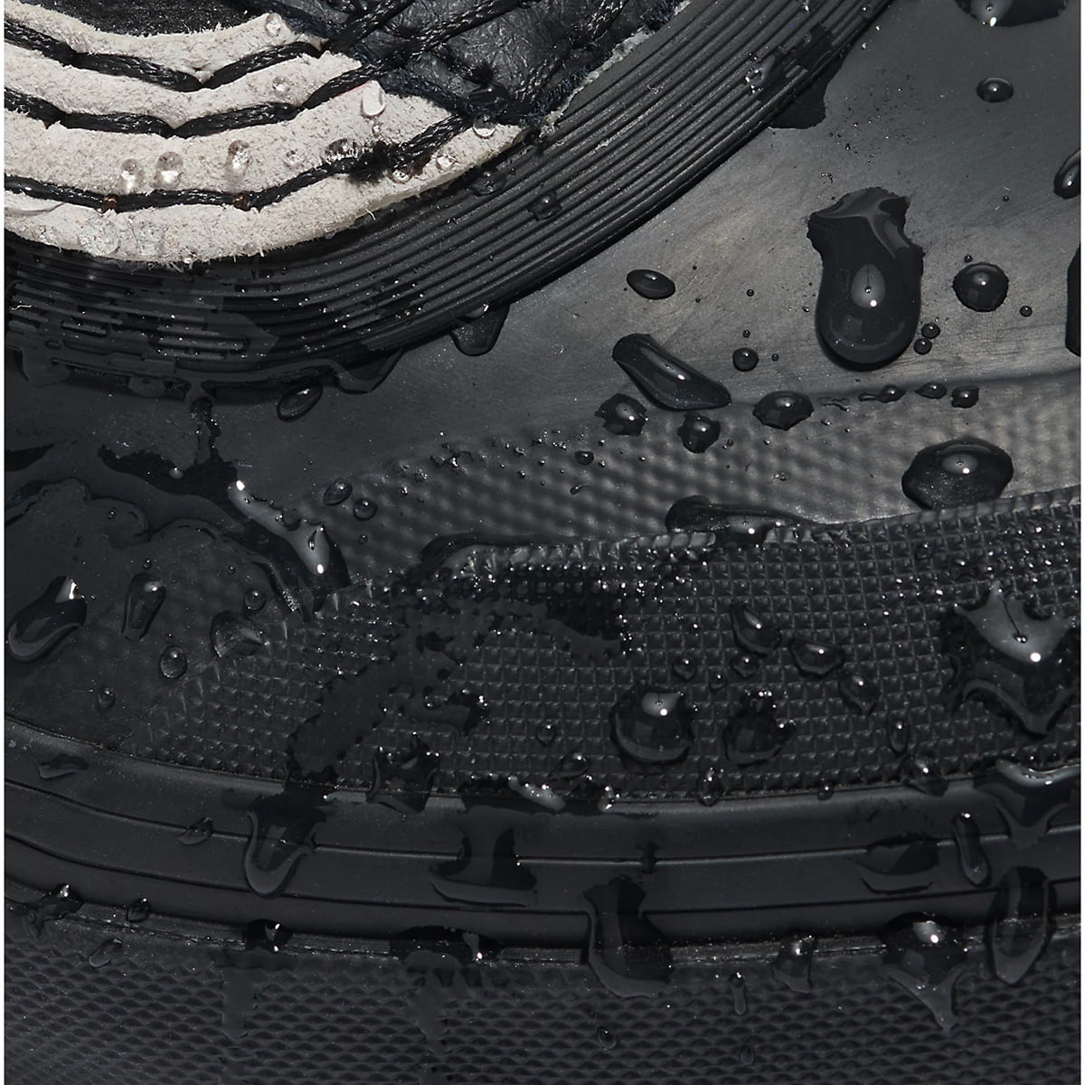Vans-MTE-Standard-Mid-Boa-Waterproof-Boot-Black---Black---White
