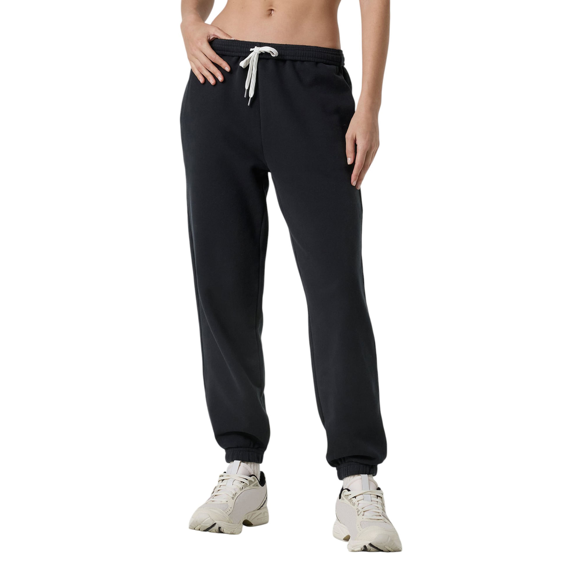 Vuori-Sedona-Logo-Jogger---Women-s-Black