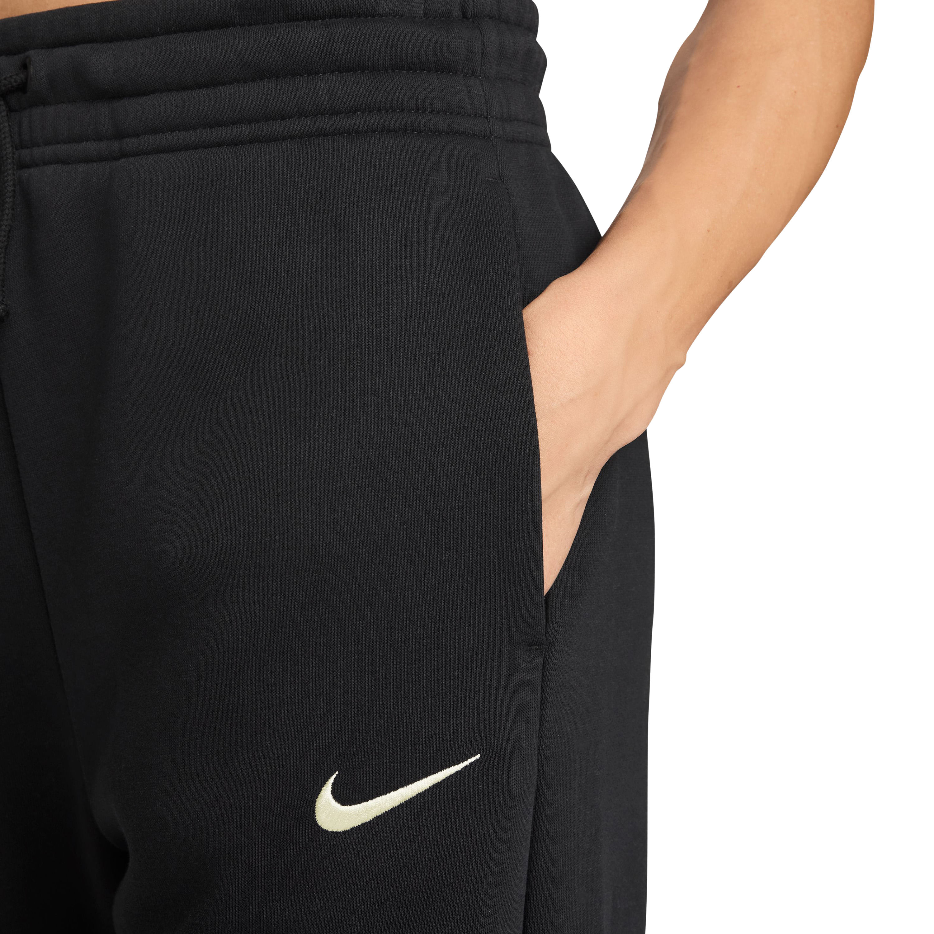 パンツ Nike NSW Phoenix Fleece Pant Nike Nsw Phoenix Fleece Pant in Black | Lyst