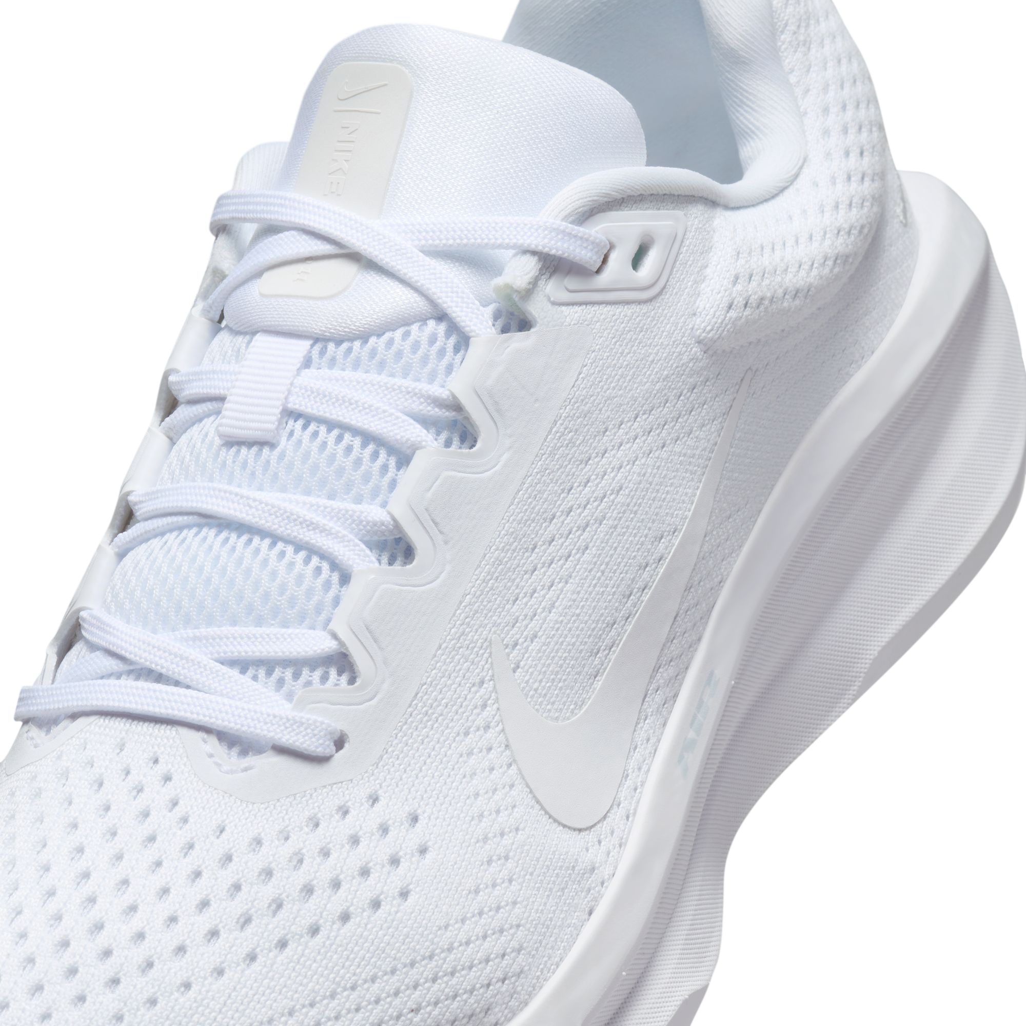 Nike Winflo 11 Women's Road Running Shoes