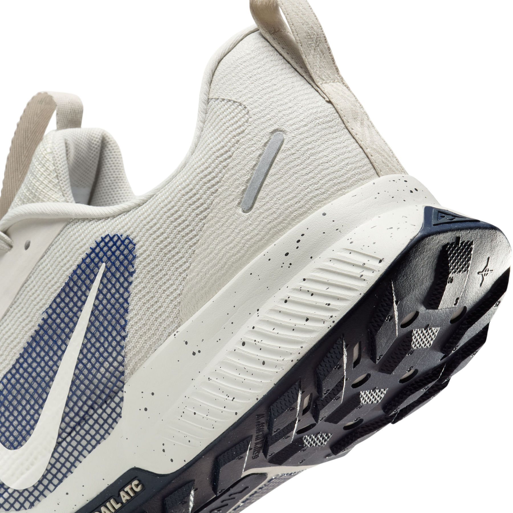 Nike-Juniper-Trail-3-Trail-Running-Shoe---Men-s-Light-Bone---Light-Bone---Midnight-Navy