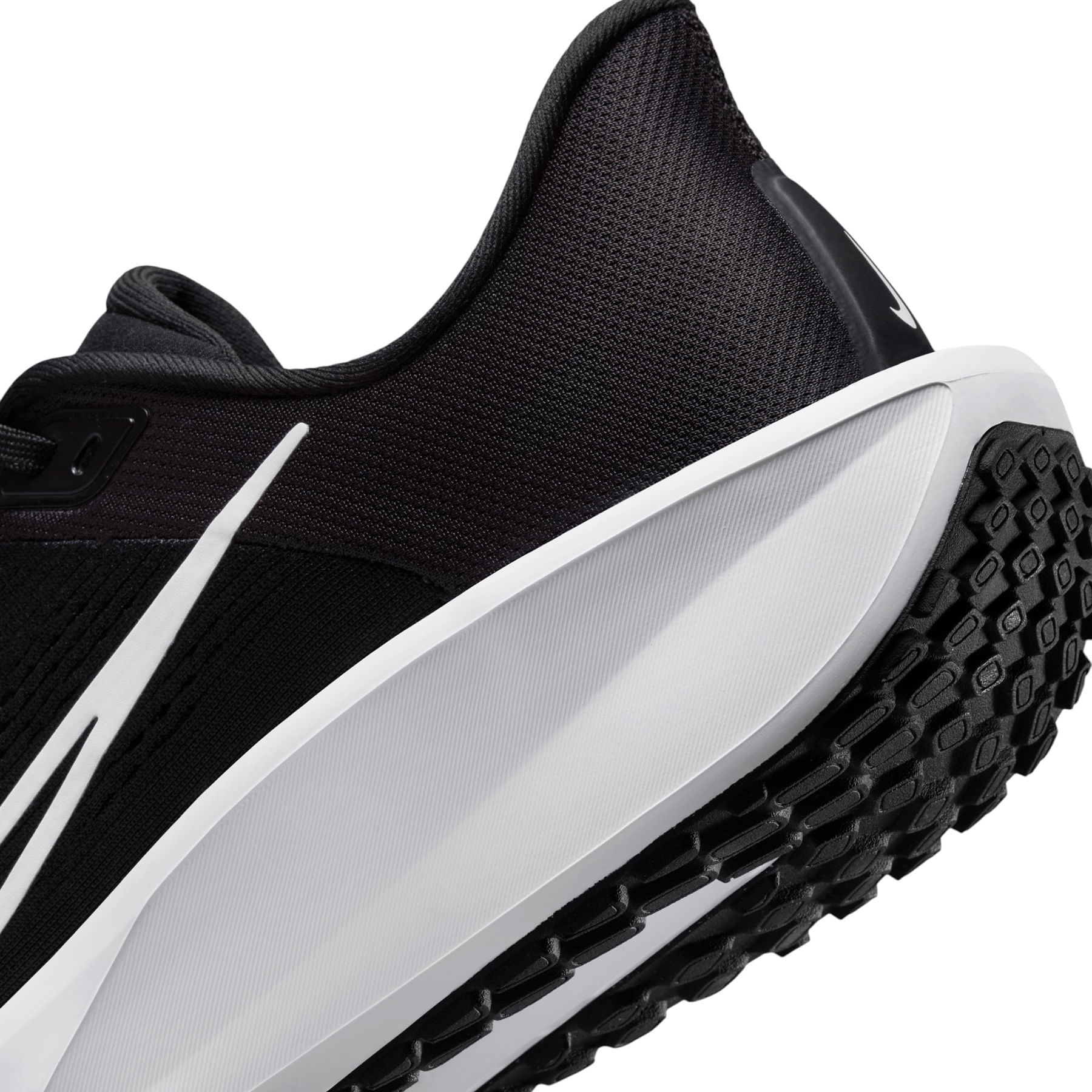 Nike-Quest-6-Road-Running-Shoe---Men-s-Black---White---Iron-Grey