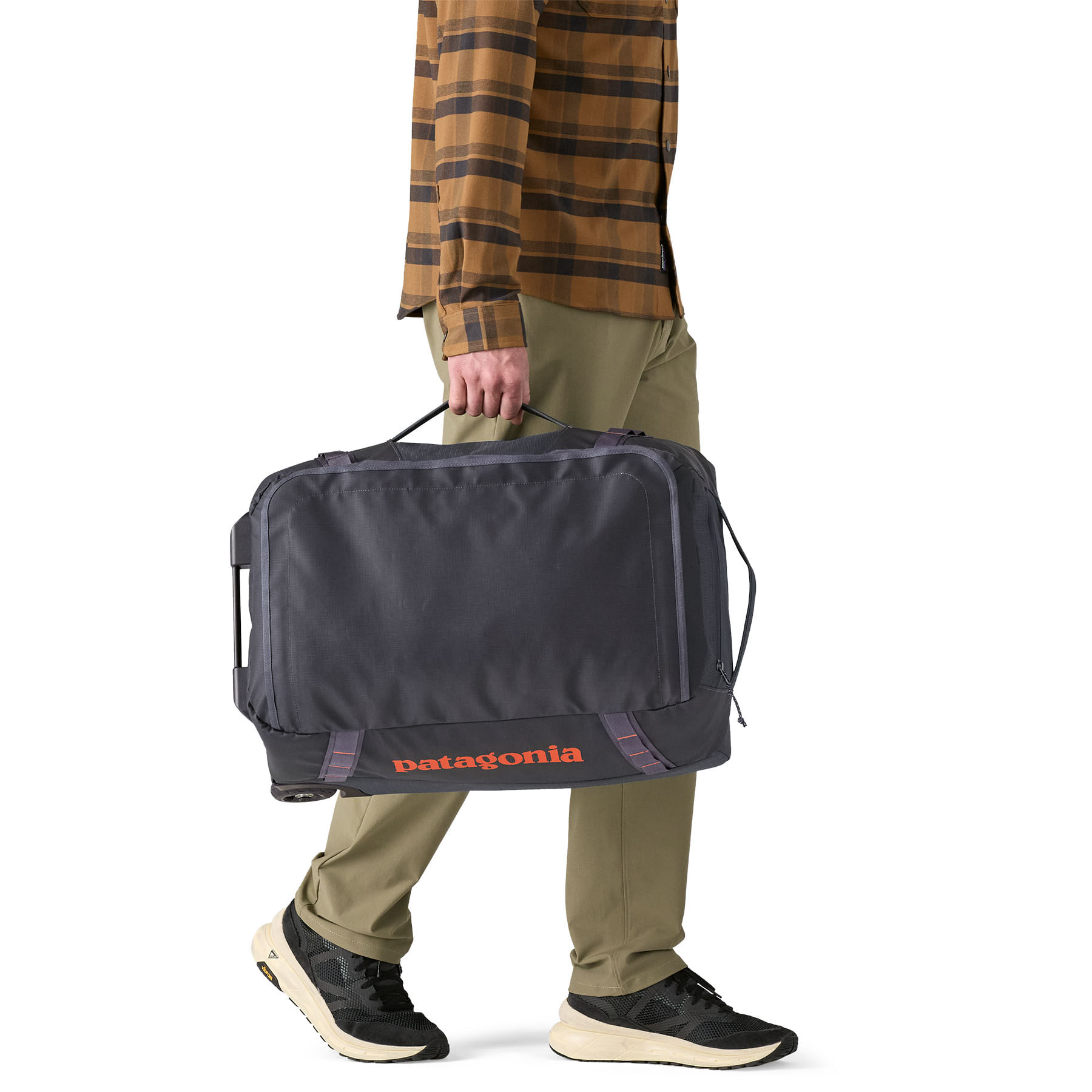 Patagonia Black Hole Matte Wheeled Duffel 40L - Als.com