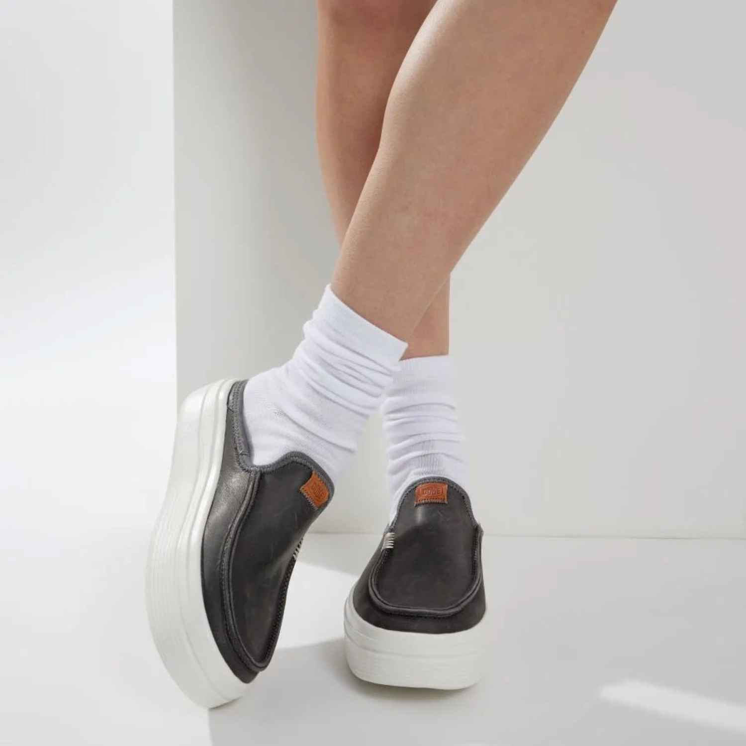 Hey-Dude-Austin-Lift-Leather-Shoe---Women-s-Black