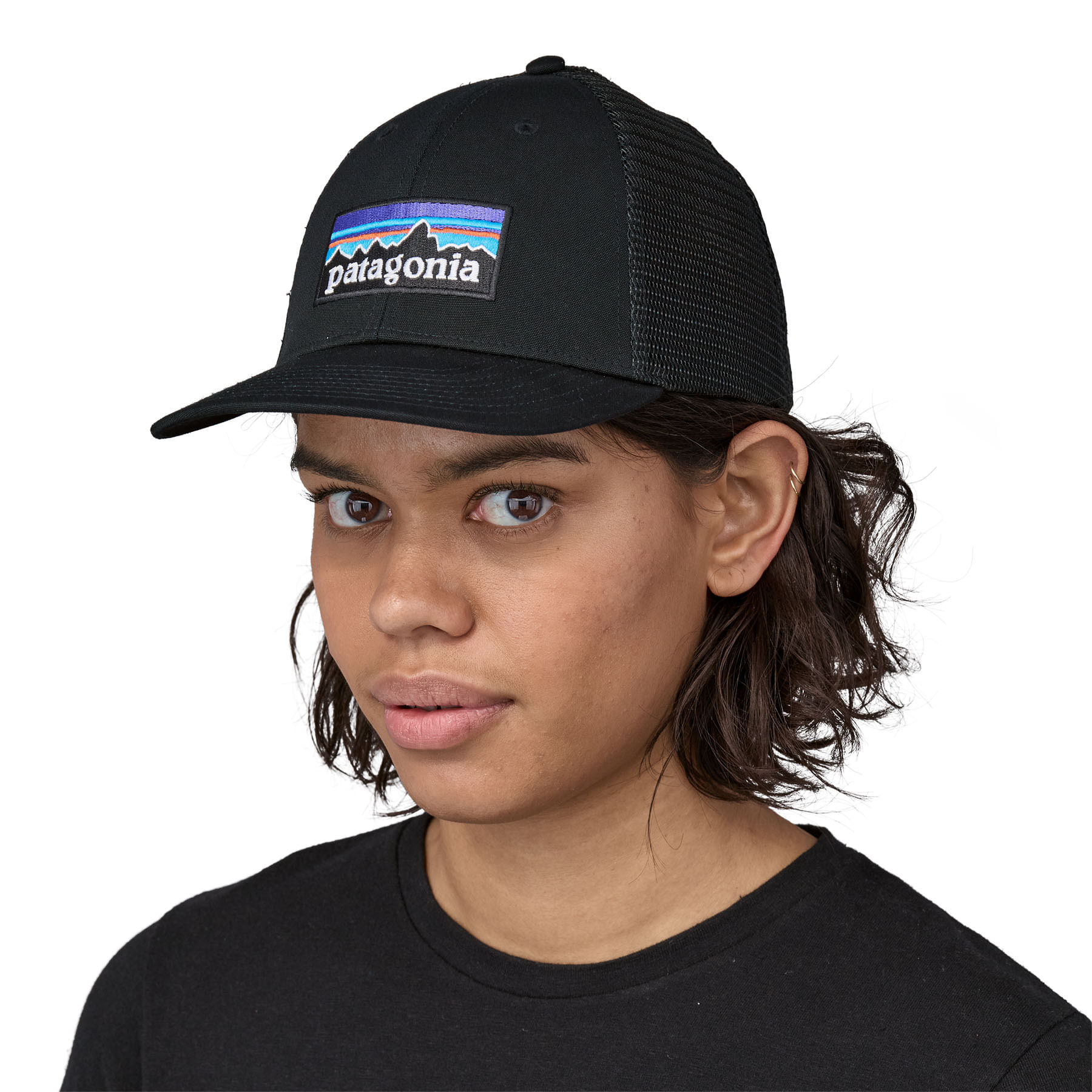 Patagonia-P-6-Logo-Lopro-Trucker-Hat-Black