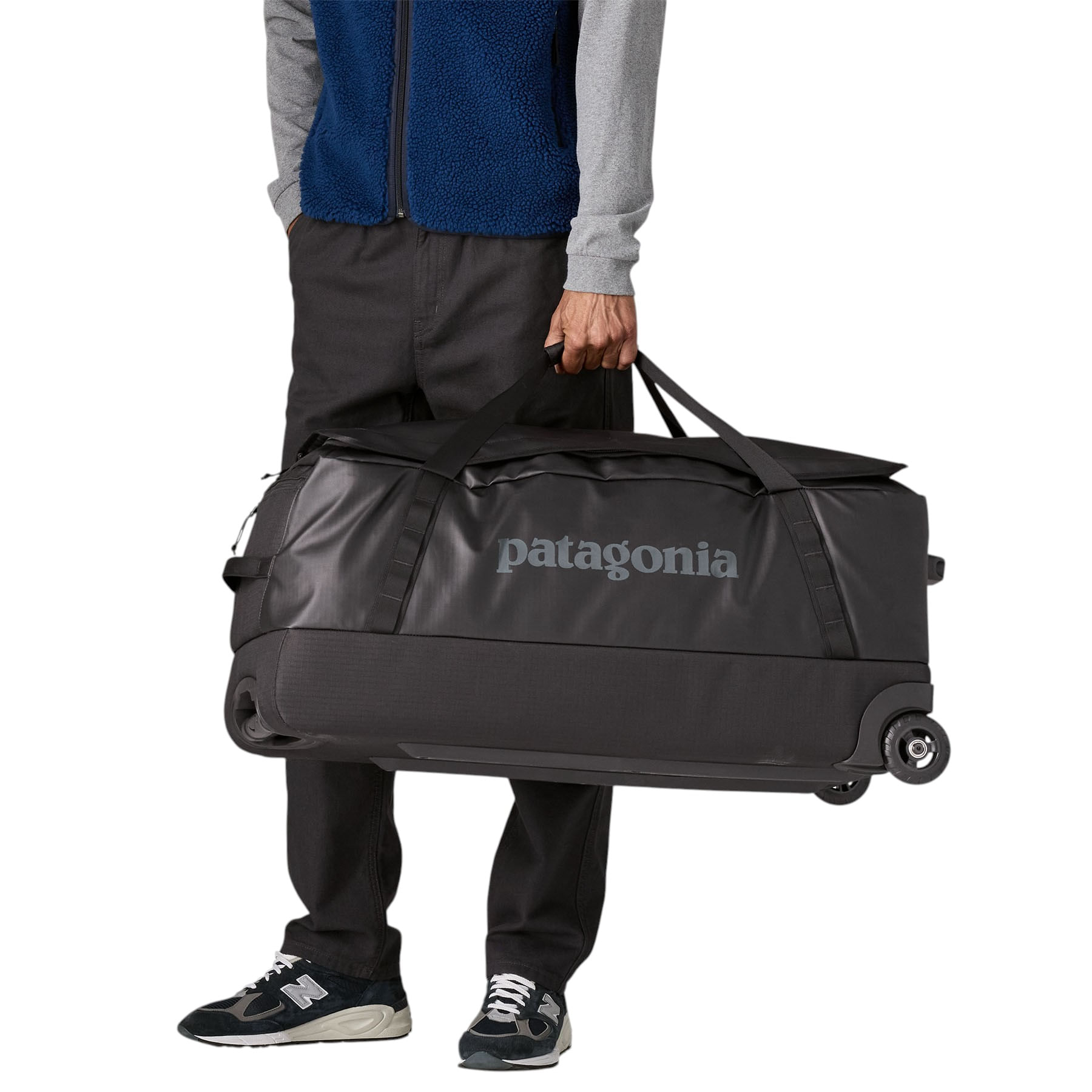 Patagonia Black Hole Wheeled Duffel Bag - 100L - Als.com Patagonia Black Hole Wheeled Duffel Bag - 100L - Als.com