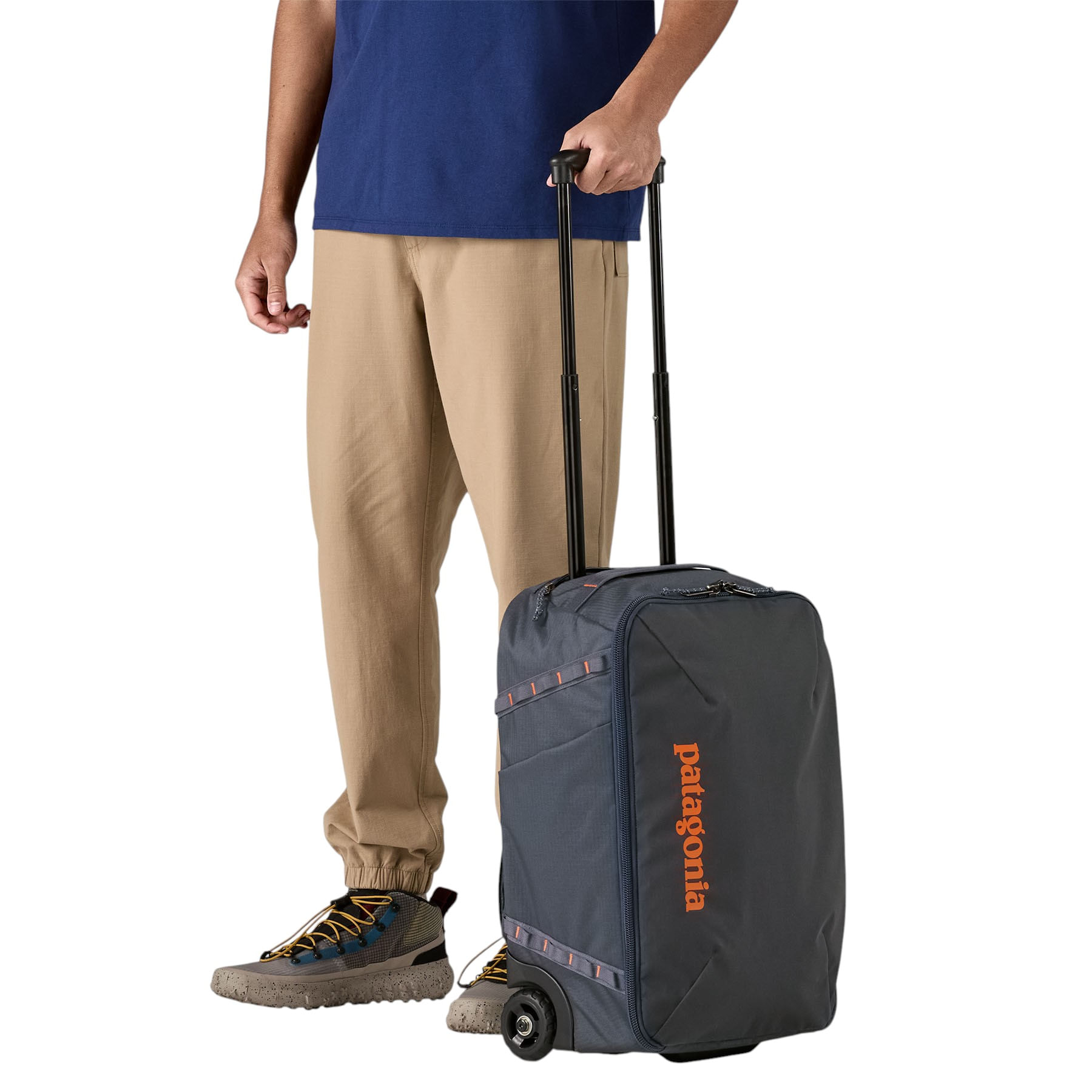 Patagonia-Black-Hole-MLC-Wheelie-Smolder-Blue