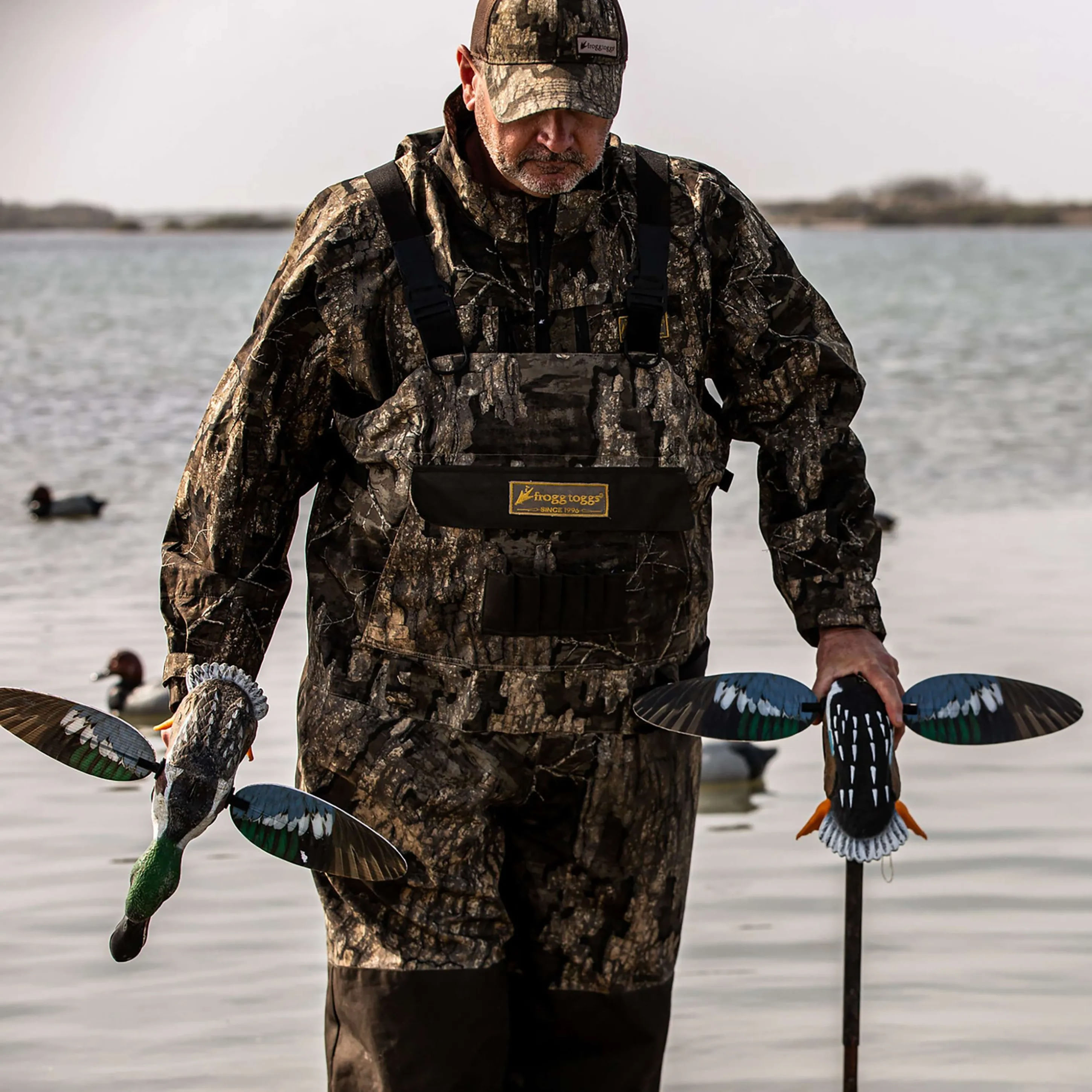 FROGG-MENS-LEGEND-SERIES-2-N-1-WADER-Mossy-Oak-Bottomland-7.jpg