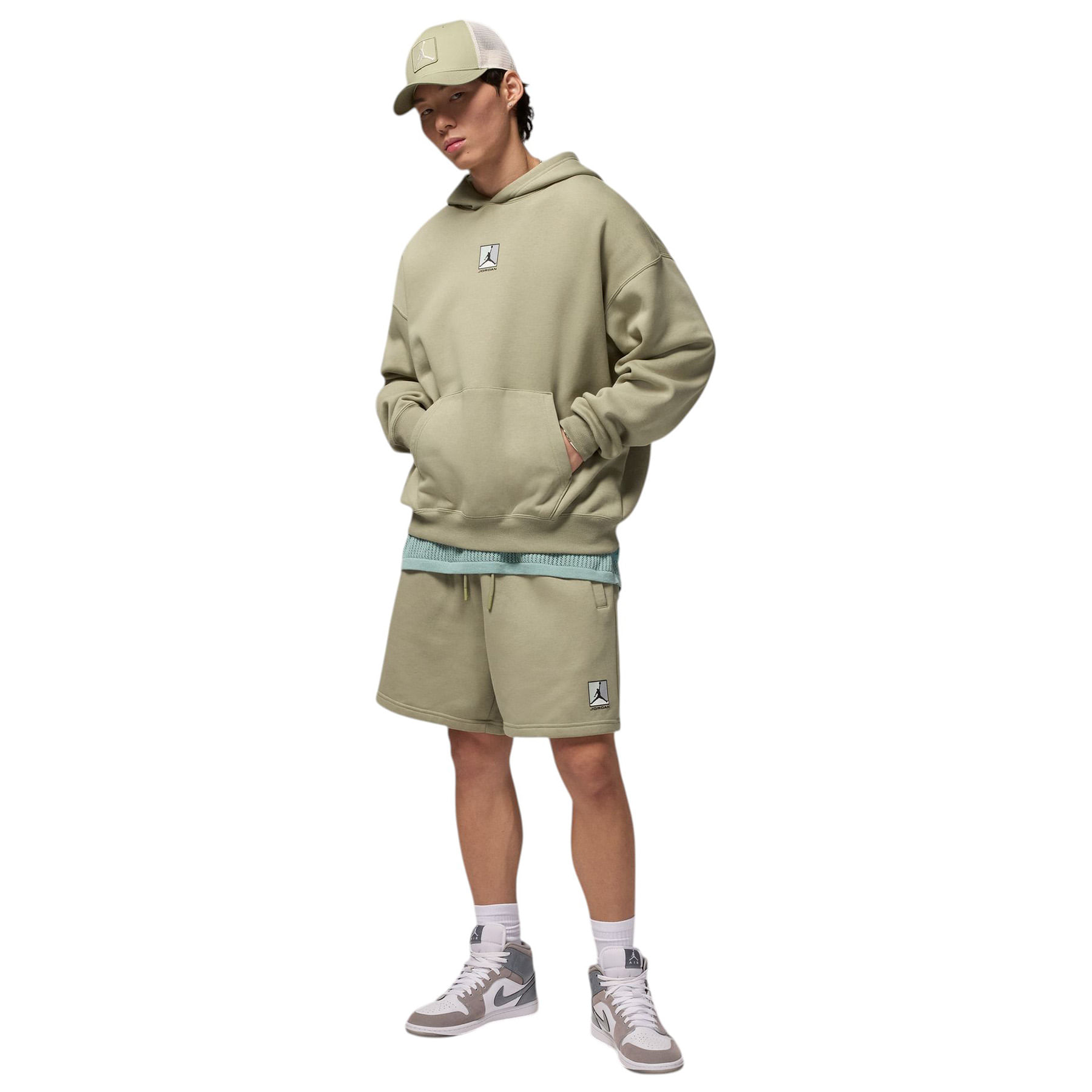 Jordan-Brooklyn-Fleece-Graphic-Short---Men-s-Medium-Khaki---Black