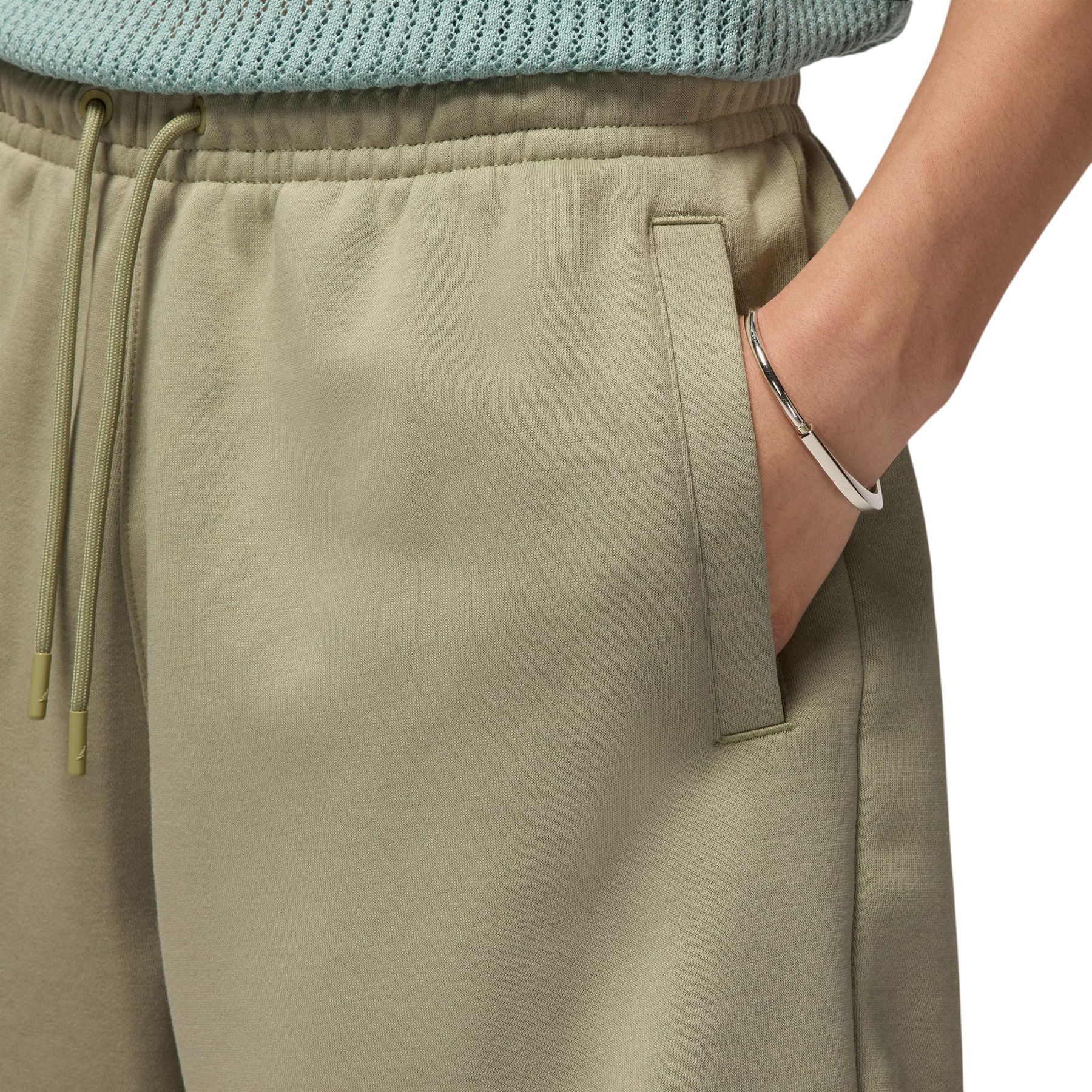 Jordan-Brooklyn-Fleece-Graphic-Short---Men-s-Medium-Khaki---Black