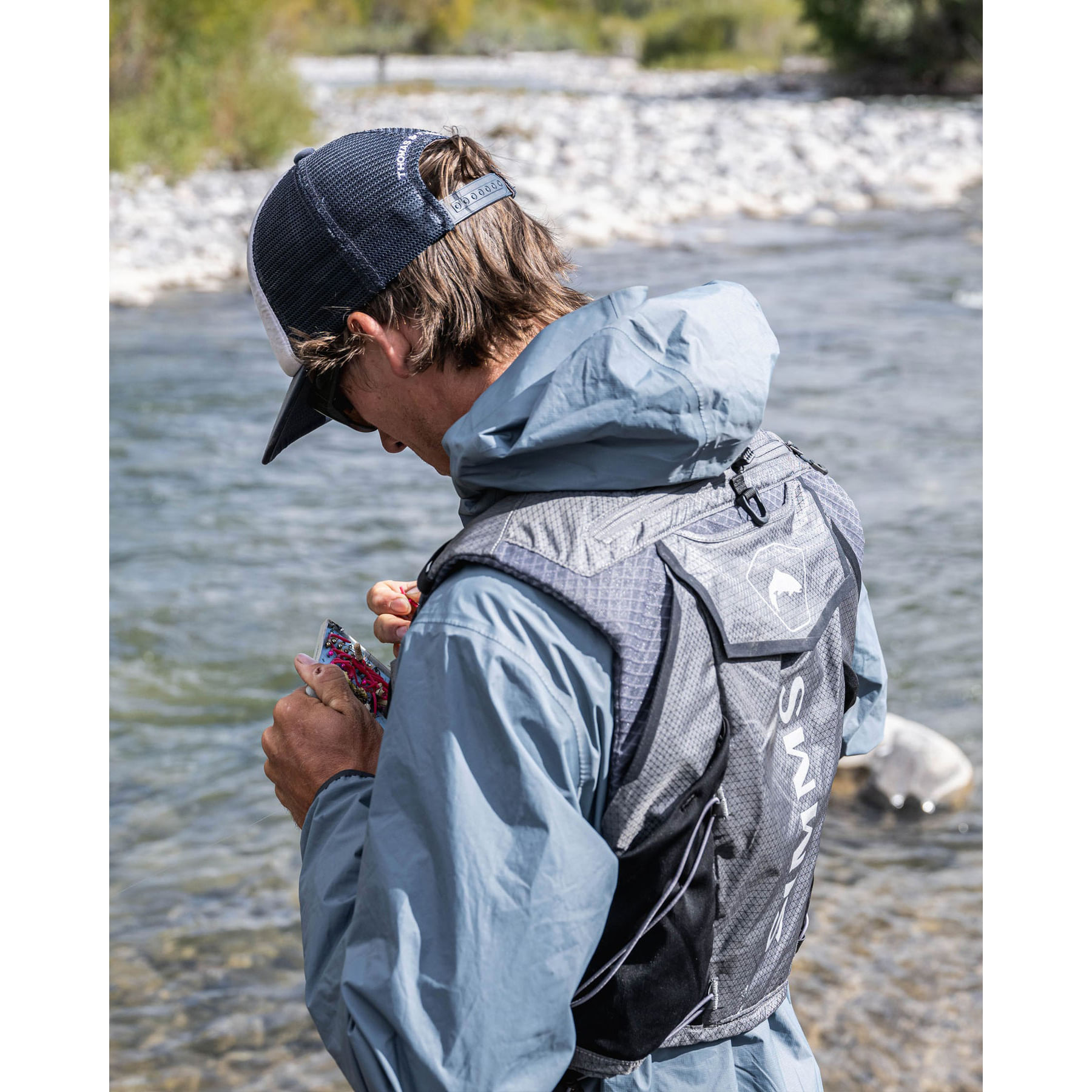 Simms Flyweight Fishing Vest - Als.com