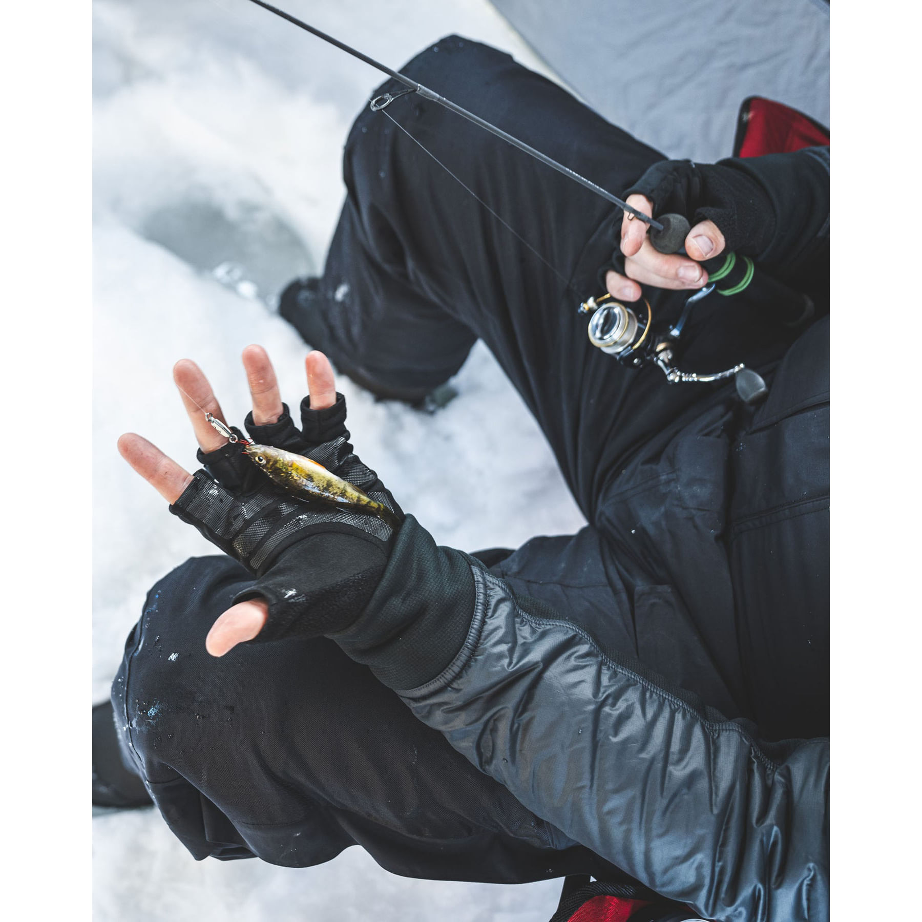 Simms-Windstopper-Half-Finger-Fishing-Glove-Black