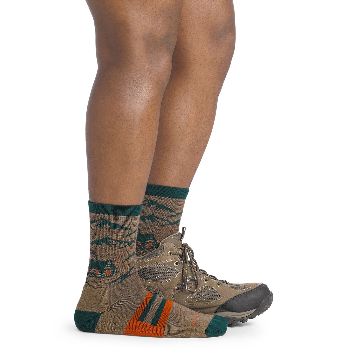 Darn-Tough-Hike-Hike-Hut-Micro-Midweight-With-Cushion-Crew-Sock-Bark