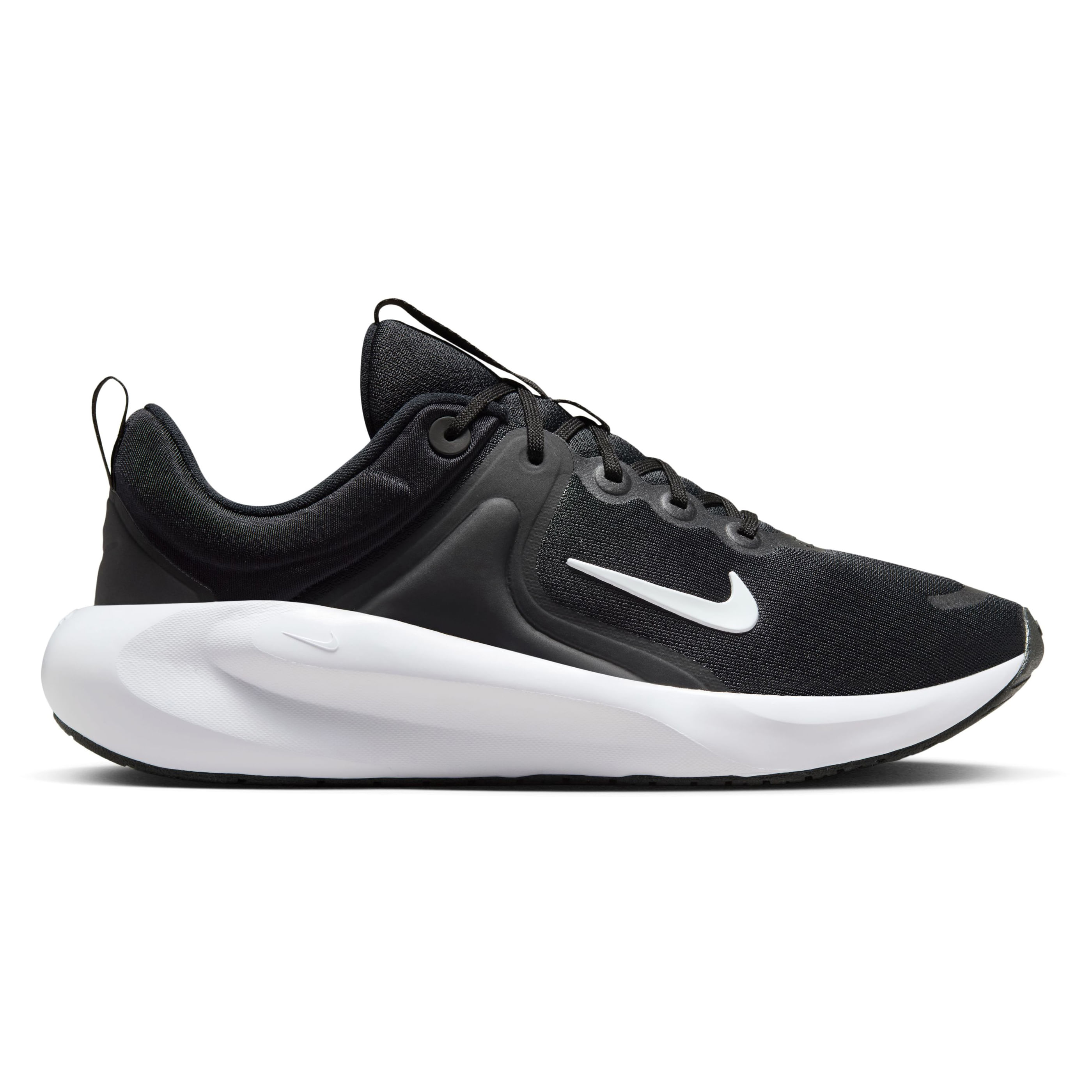 black and white nike workout shoes