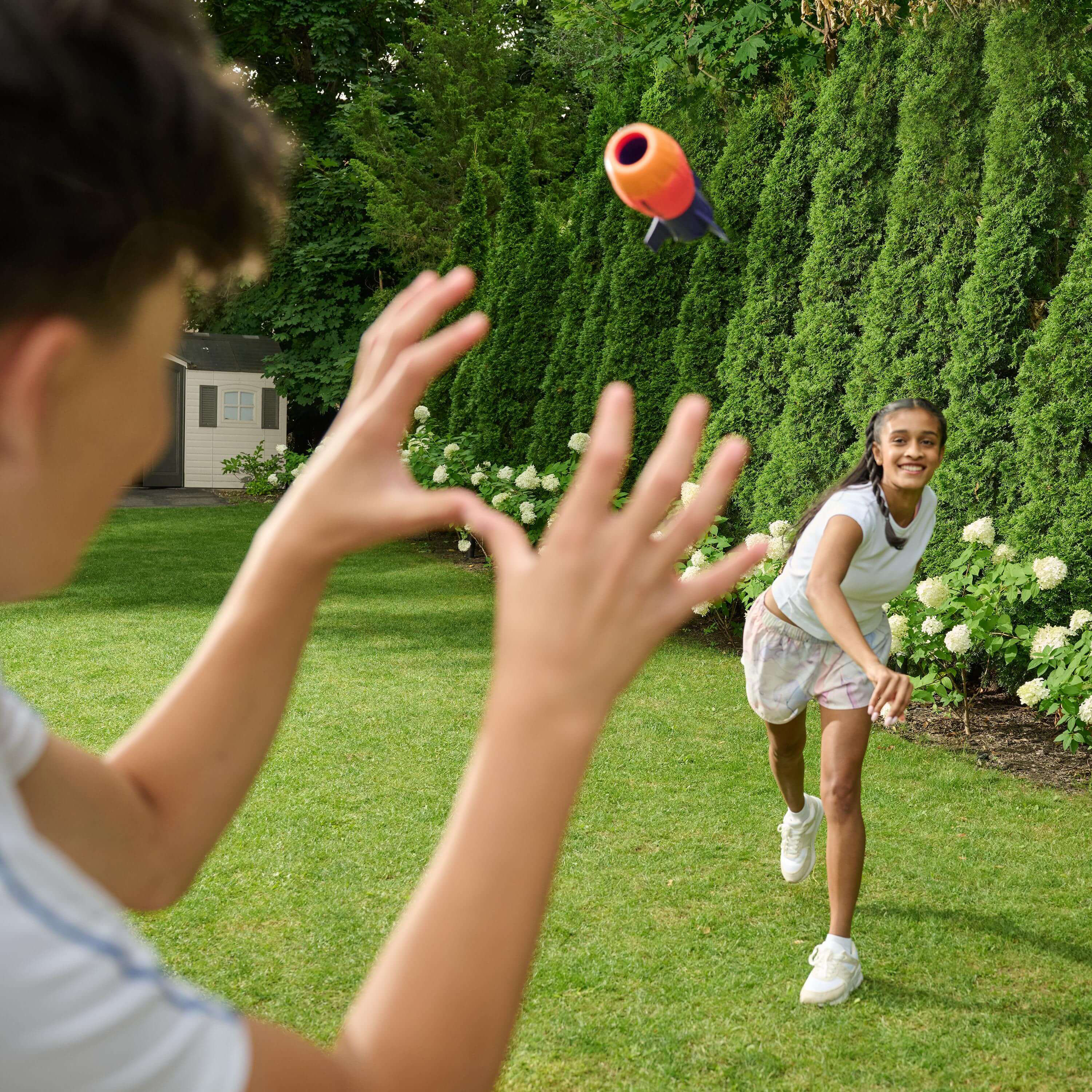 AEROBIE Sonic Fin Catch Football - Als.com