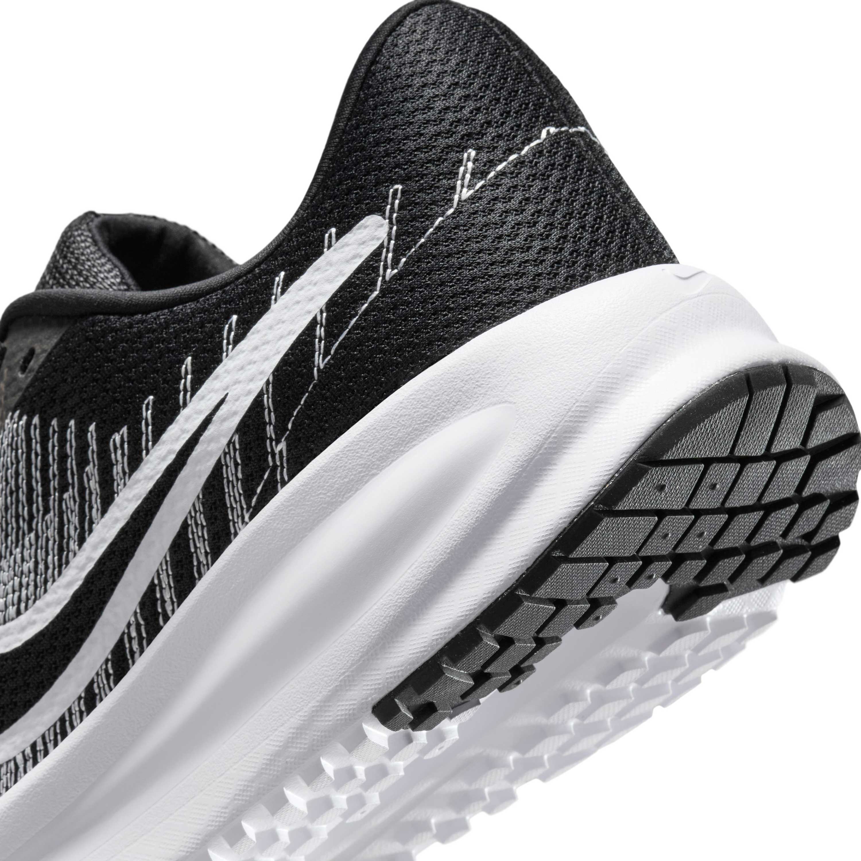 Nike-Run-Defy-Running-Shoe---Men-s-Black---White