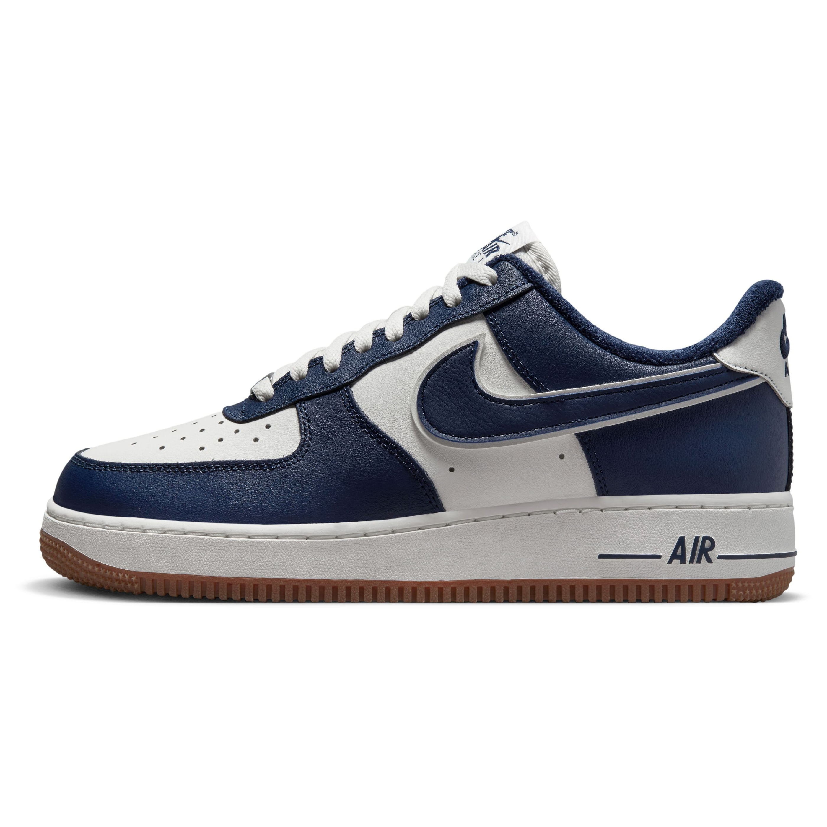 Nike-Air-Force-1--07-LV8-Shoe---Men-s-Sail---Midnight-Navy---Gum-Med-Brown