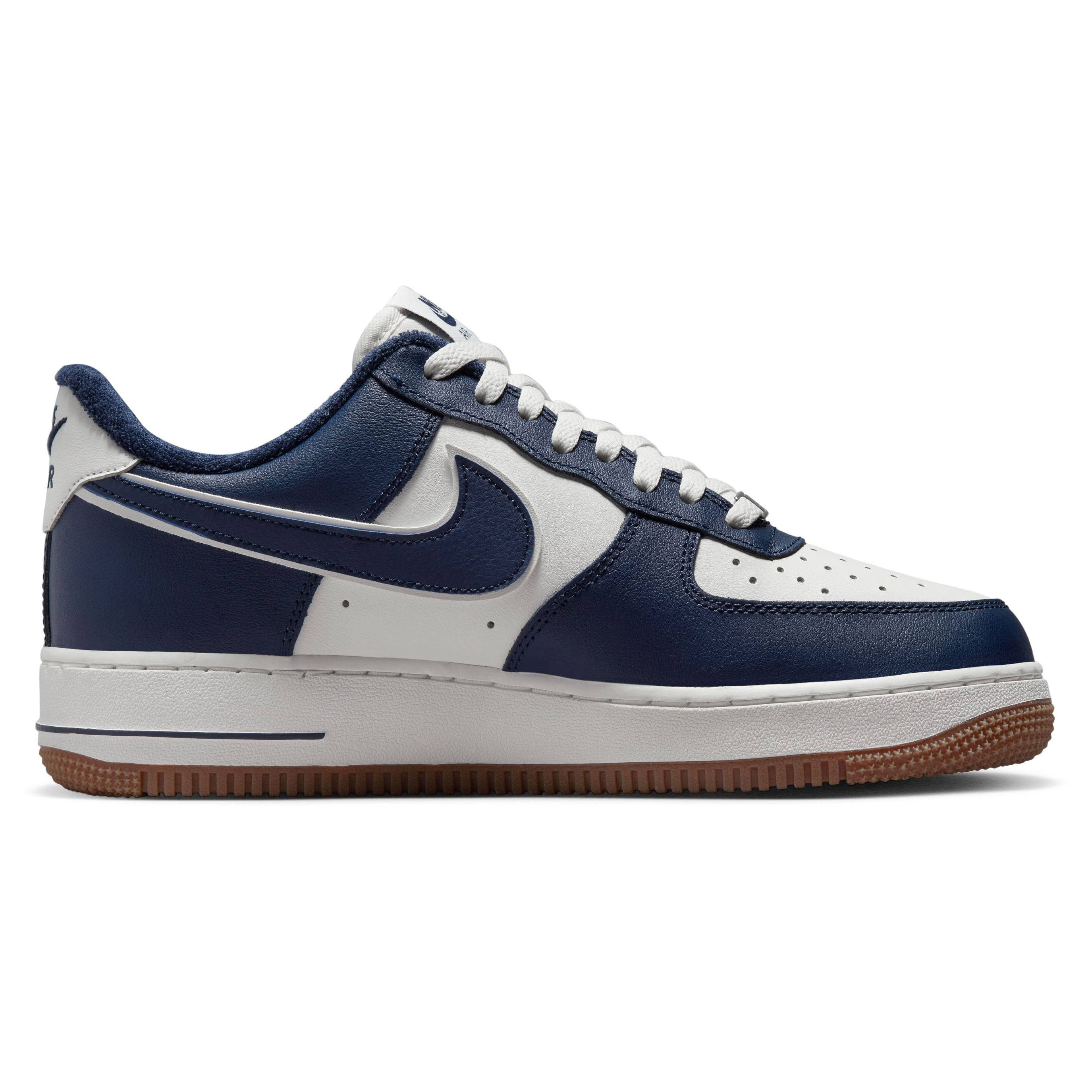 Nike Air Force '07 LV8 Shoe Men's