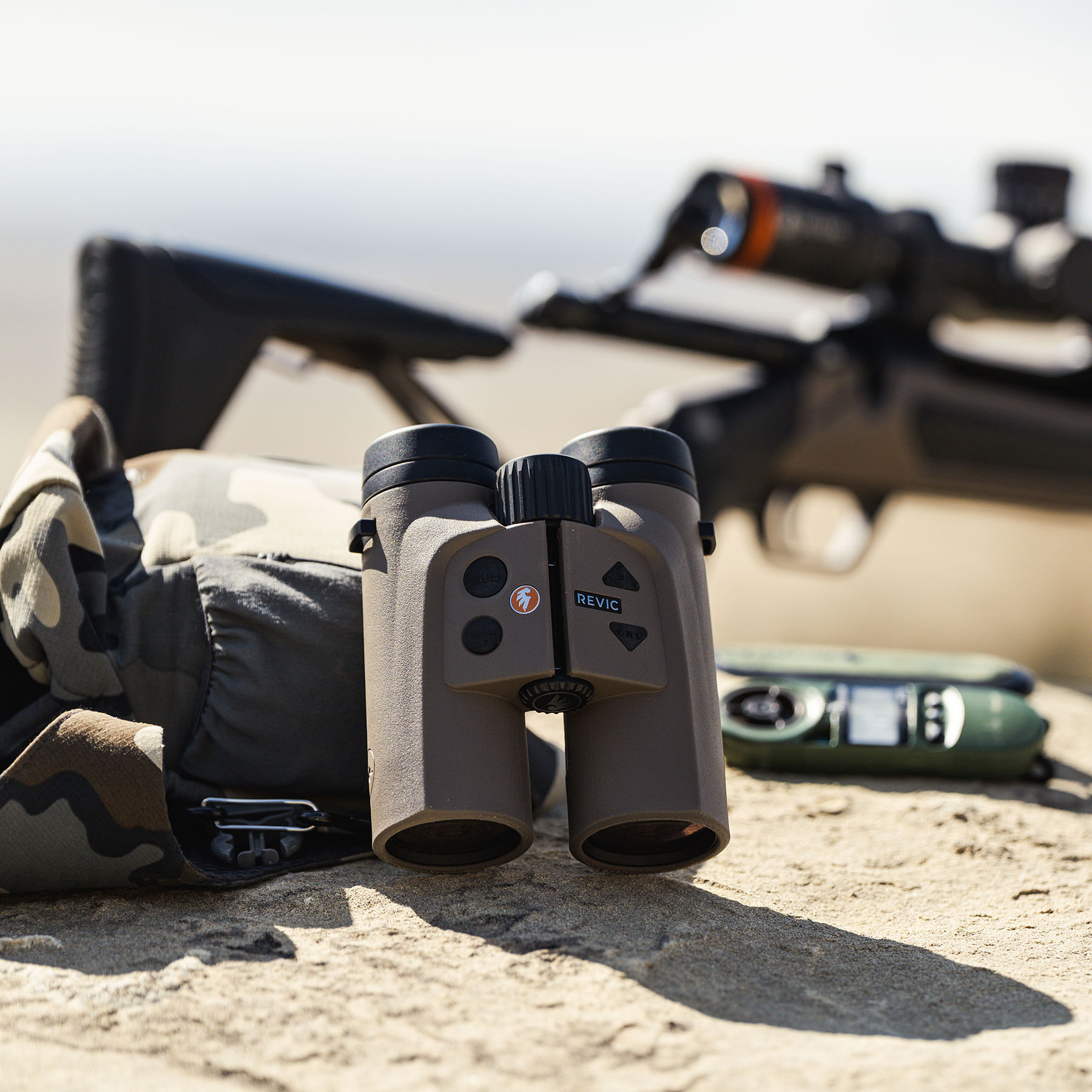 GUNWKS-REVIC-ACURA-BR10-10X42-BINOCULAR-Tan