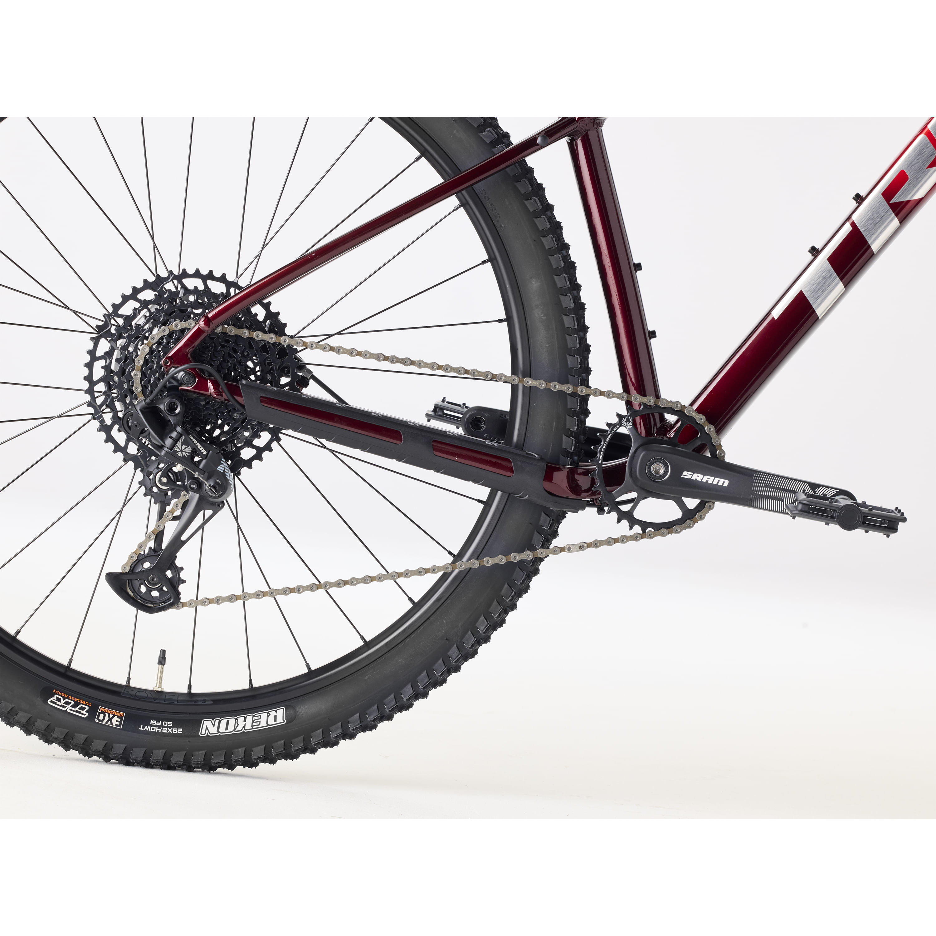 Trek-Marlin-7-Gen-3-Bike---2026-Fury-Red-Lithium-Grey-Fade