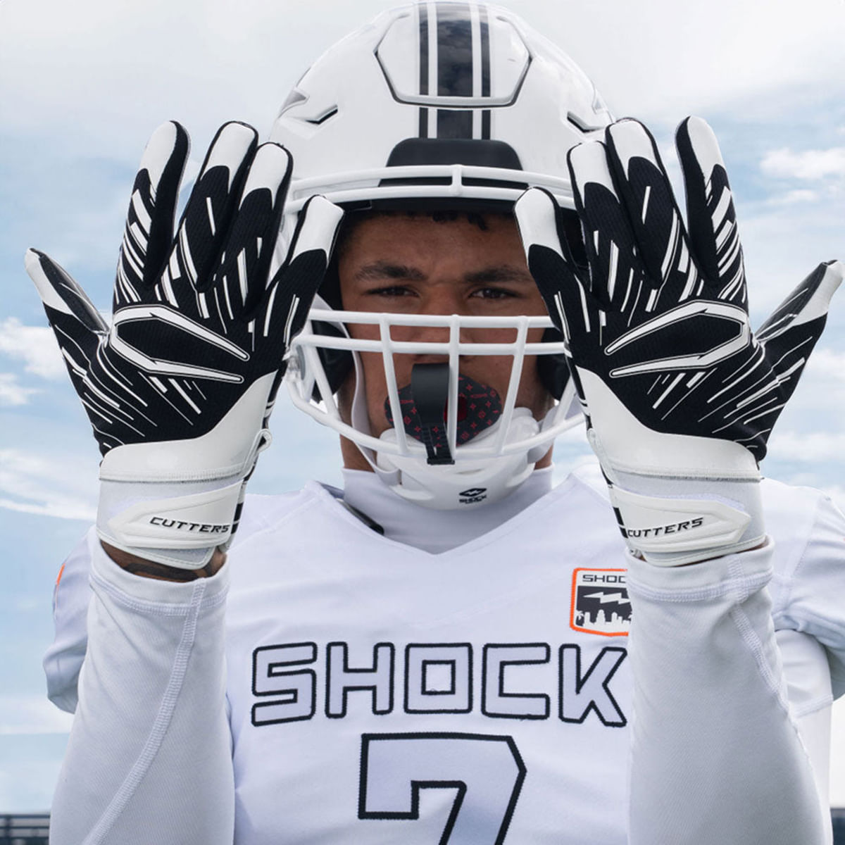 Cutters-Gloves-Game-Day-Pro-Receiver-Football-Glove-Black