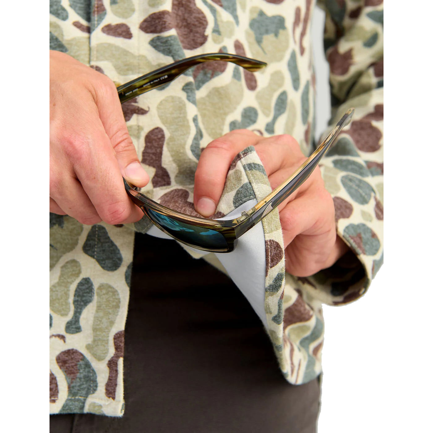 Huk-Chesapeake-KC-Printed-Flannel-Fishing-Shirt---Men-s-Army