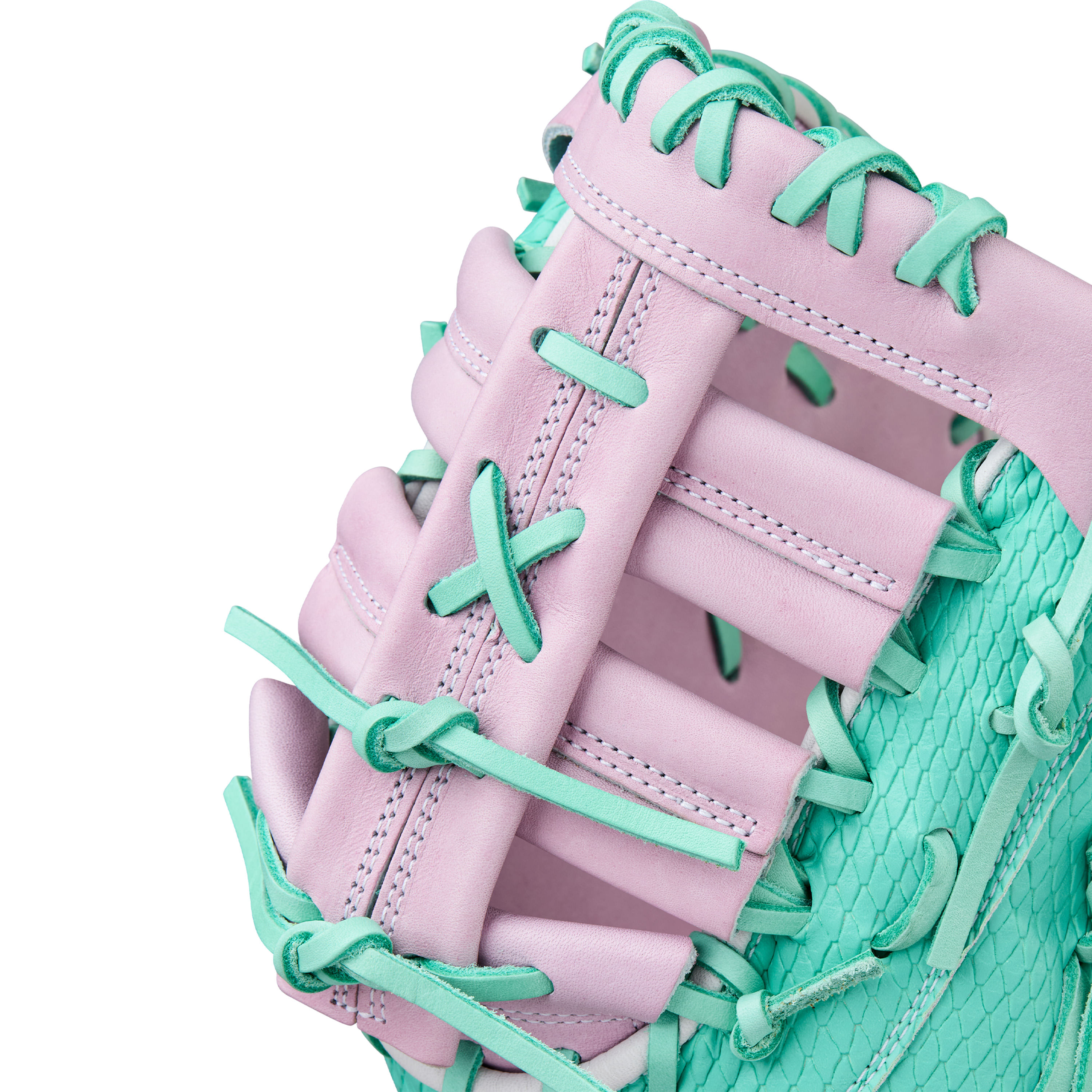 Wilson-A2000-1BSS-Fastpitch-Softball-Mitt---2025-Lavender---Seafoam---White