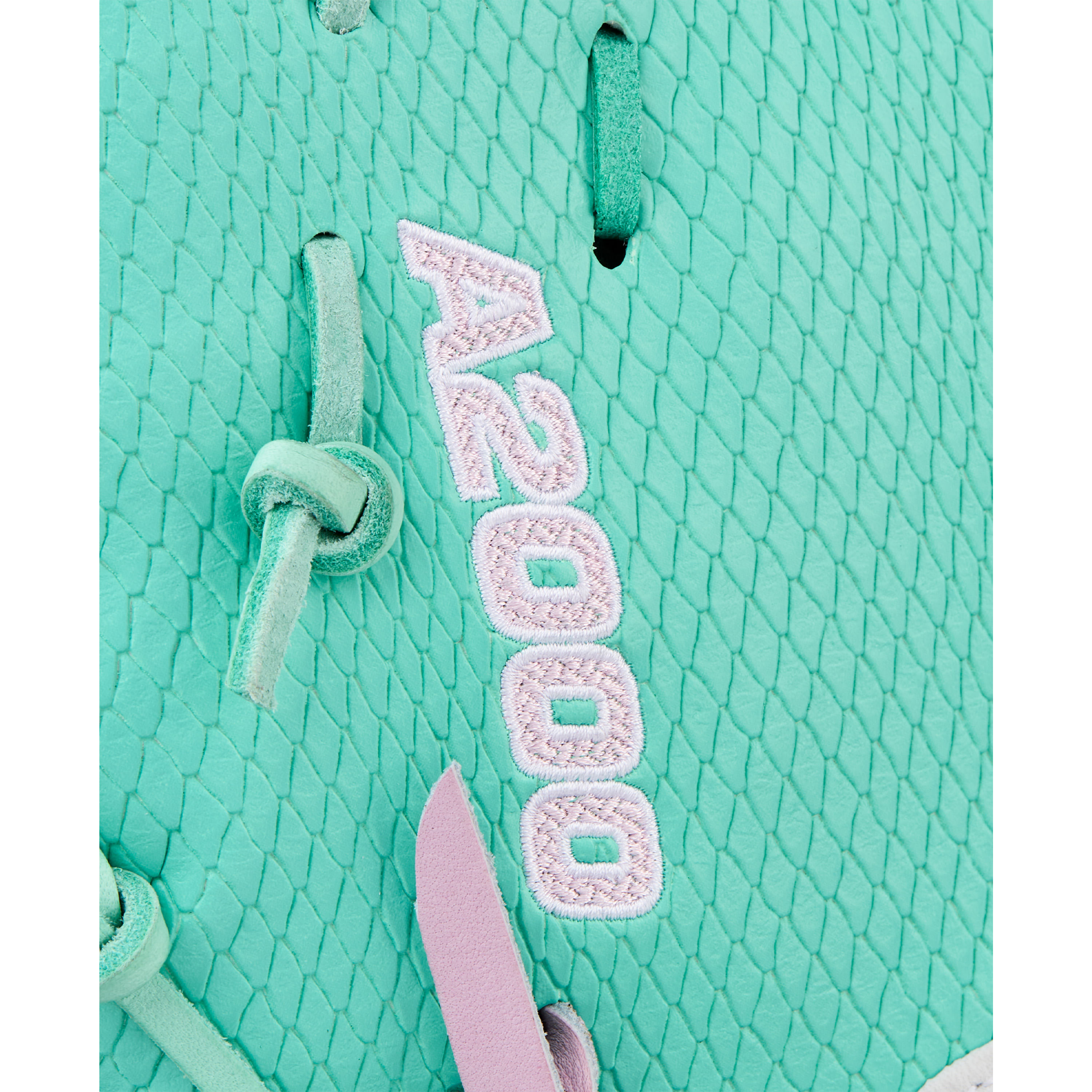 Wilson-A2000-1BSS-Fastpitch-Softball-Mitt---2025-Lavender---Seafoam---White
