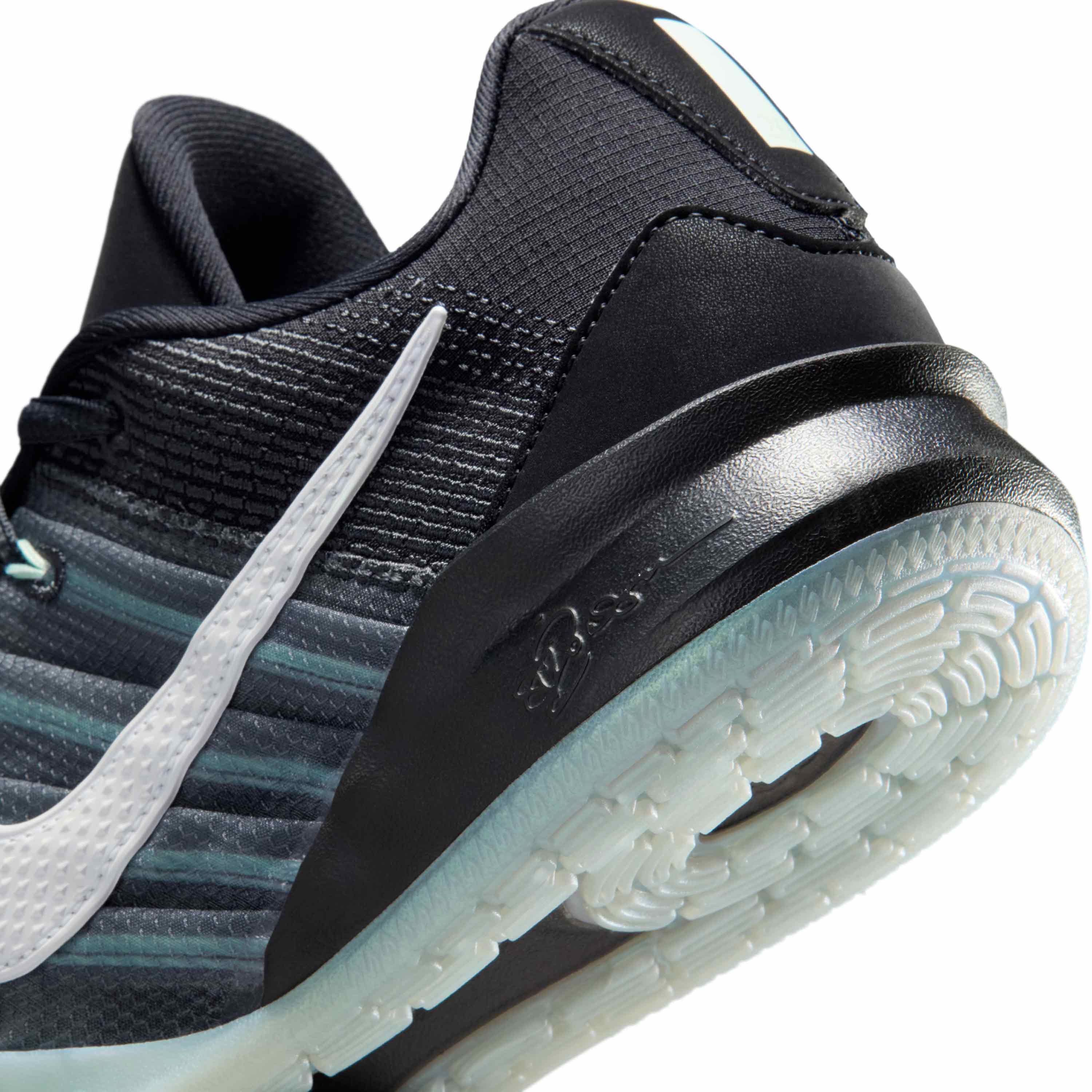 Nike Sabrina 3 Basketball Shoe - Women's - Als.com