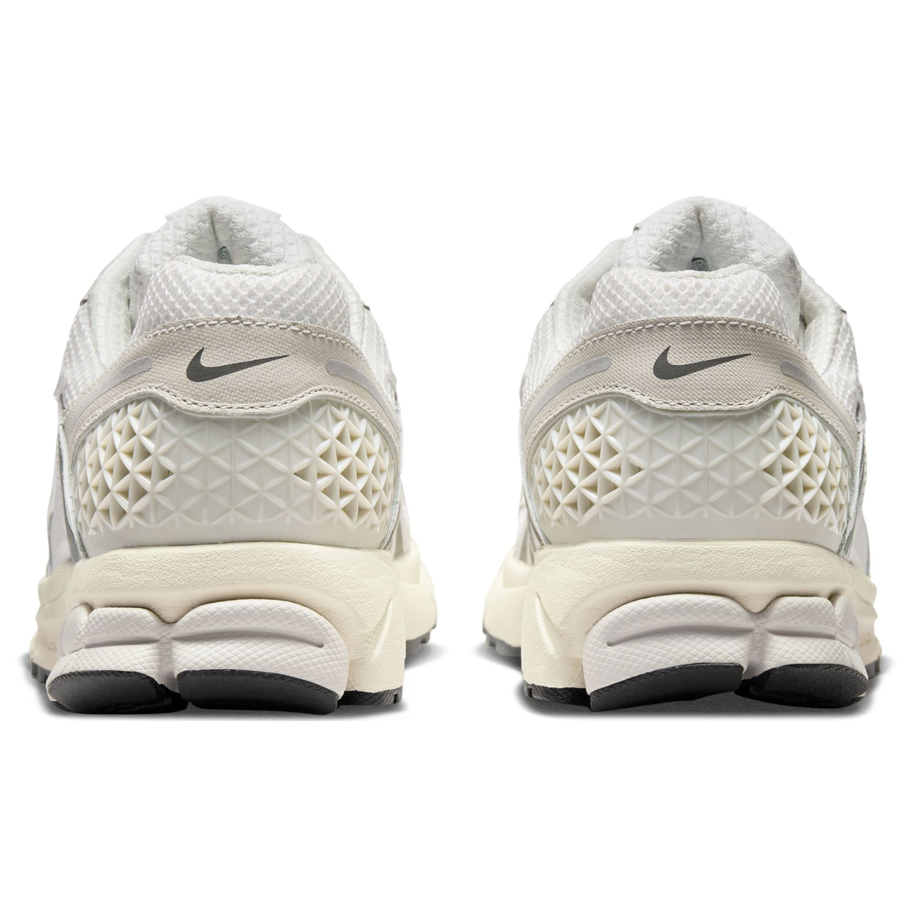 Nike-Zoom-Vomero-5-SE-Shoe---Men-s-Platinum-Tint---Photon-Dust---Cashmere