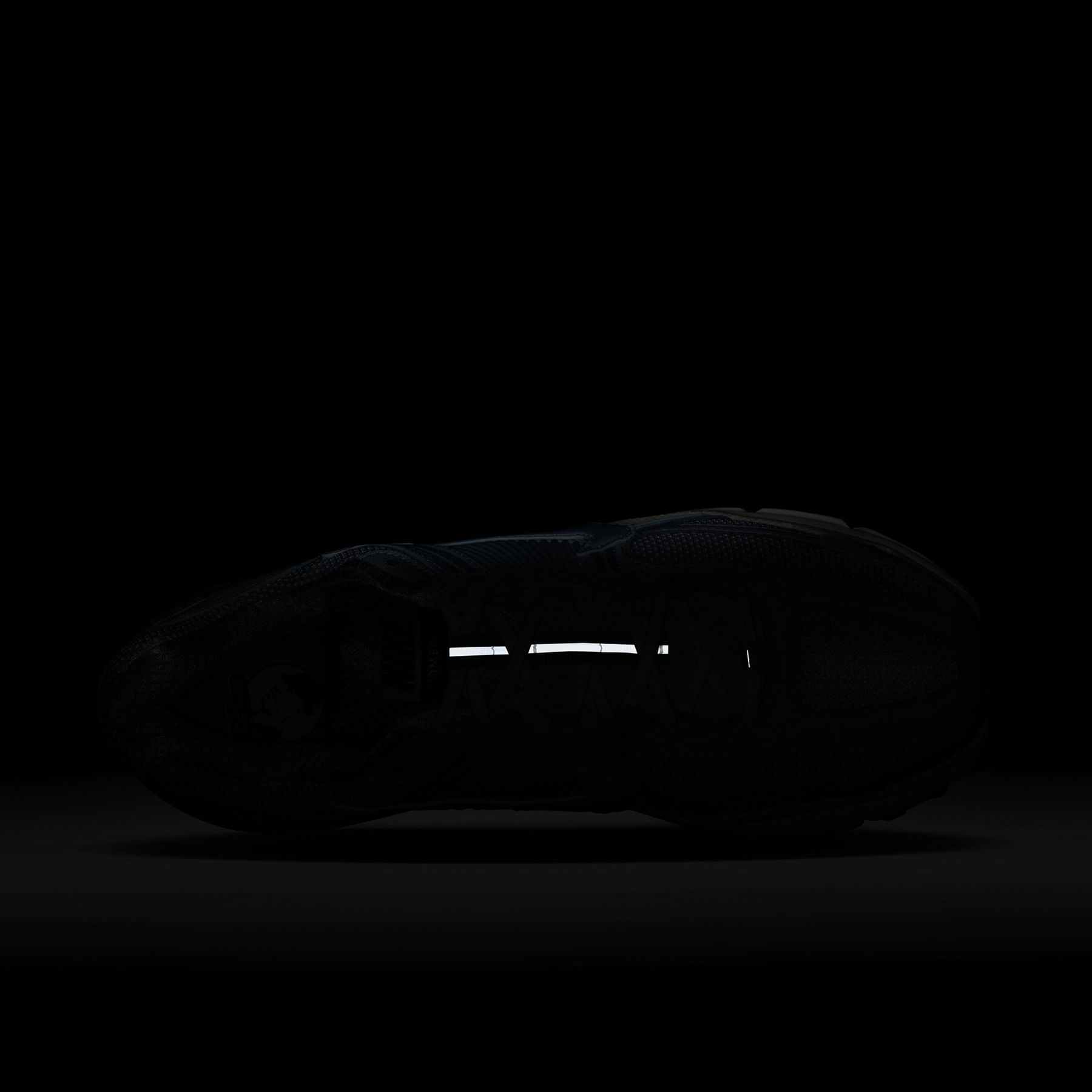 Nike-Zoom-Vomero-5-SE-Shoe---Men-s-Platinum-Tint---Photon-Dust---Cashmere