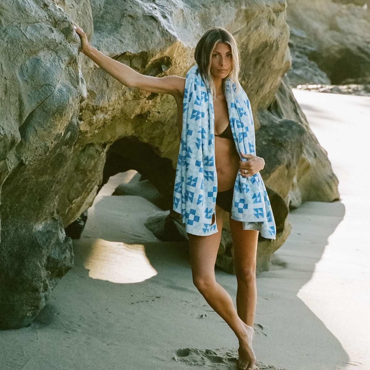 Slowtide-The-Dream-Oversized-Premium-Woven-Towel-Lagoon