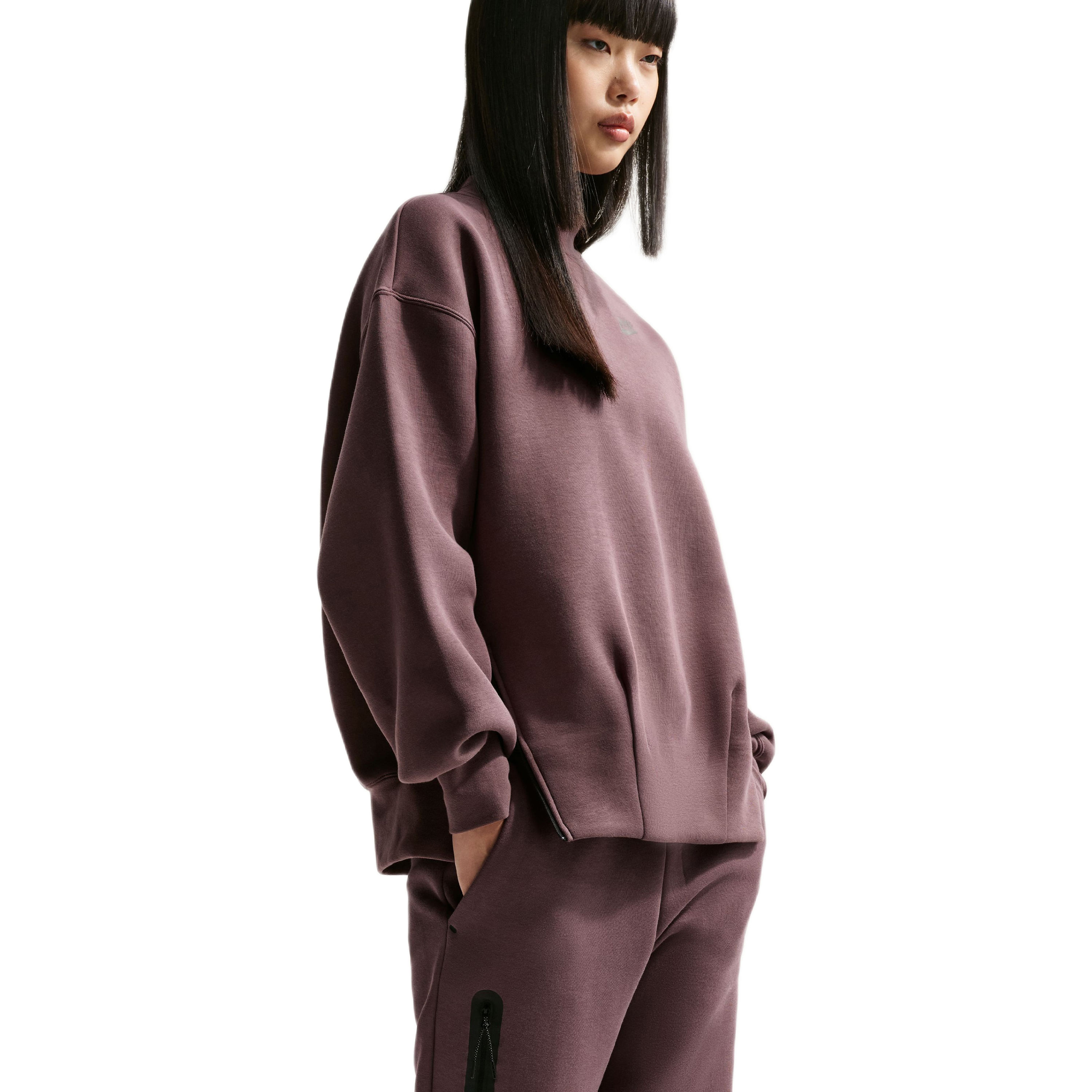 Nike Sportswear Tech Fleece Oversized Crew-neck Sweatshirt - Women's - Tattoo / Black S