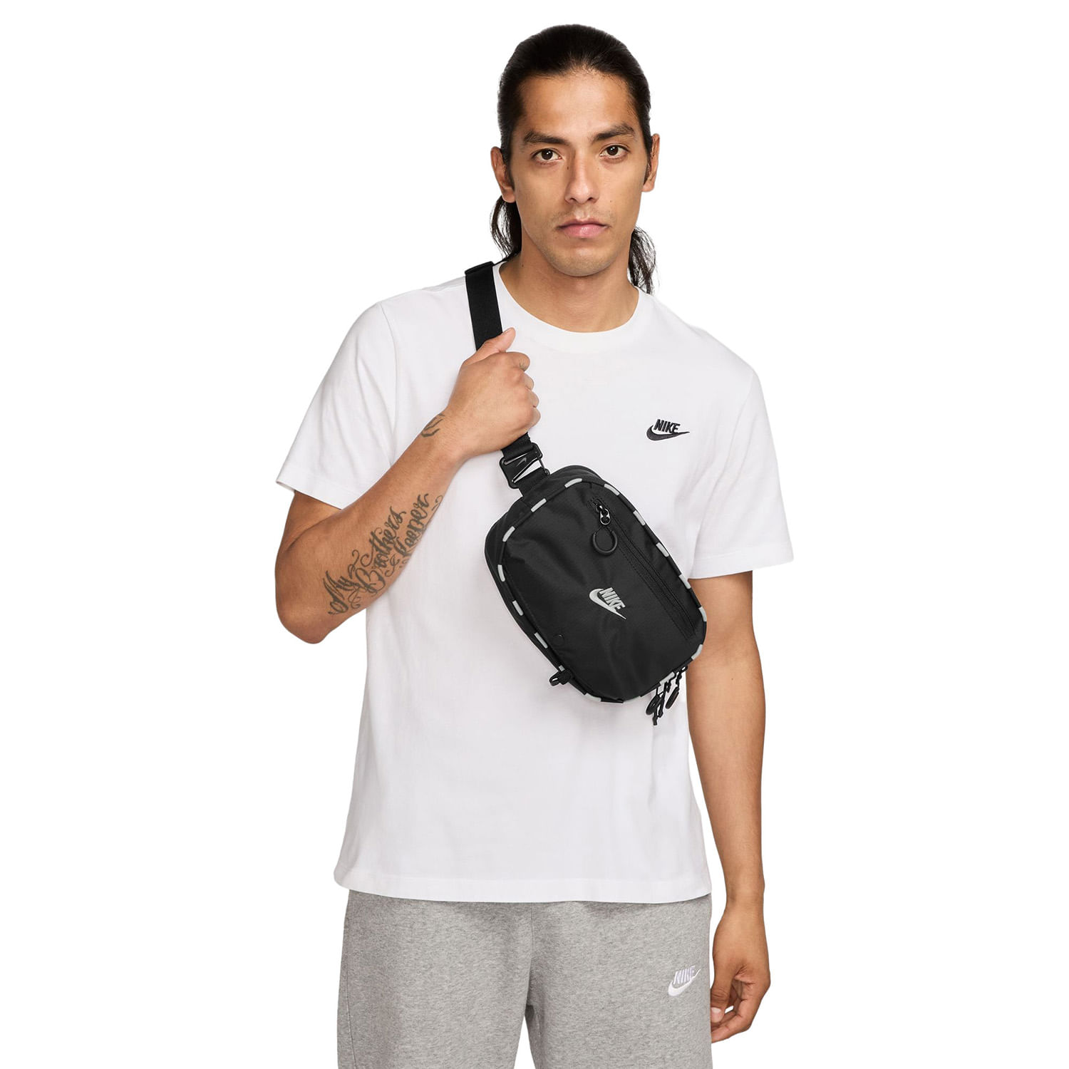 Nike-Hayward-Patrol-Crossbody-Bag-Black---Off-White---Off-White