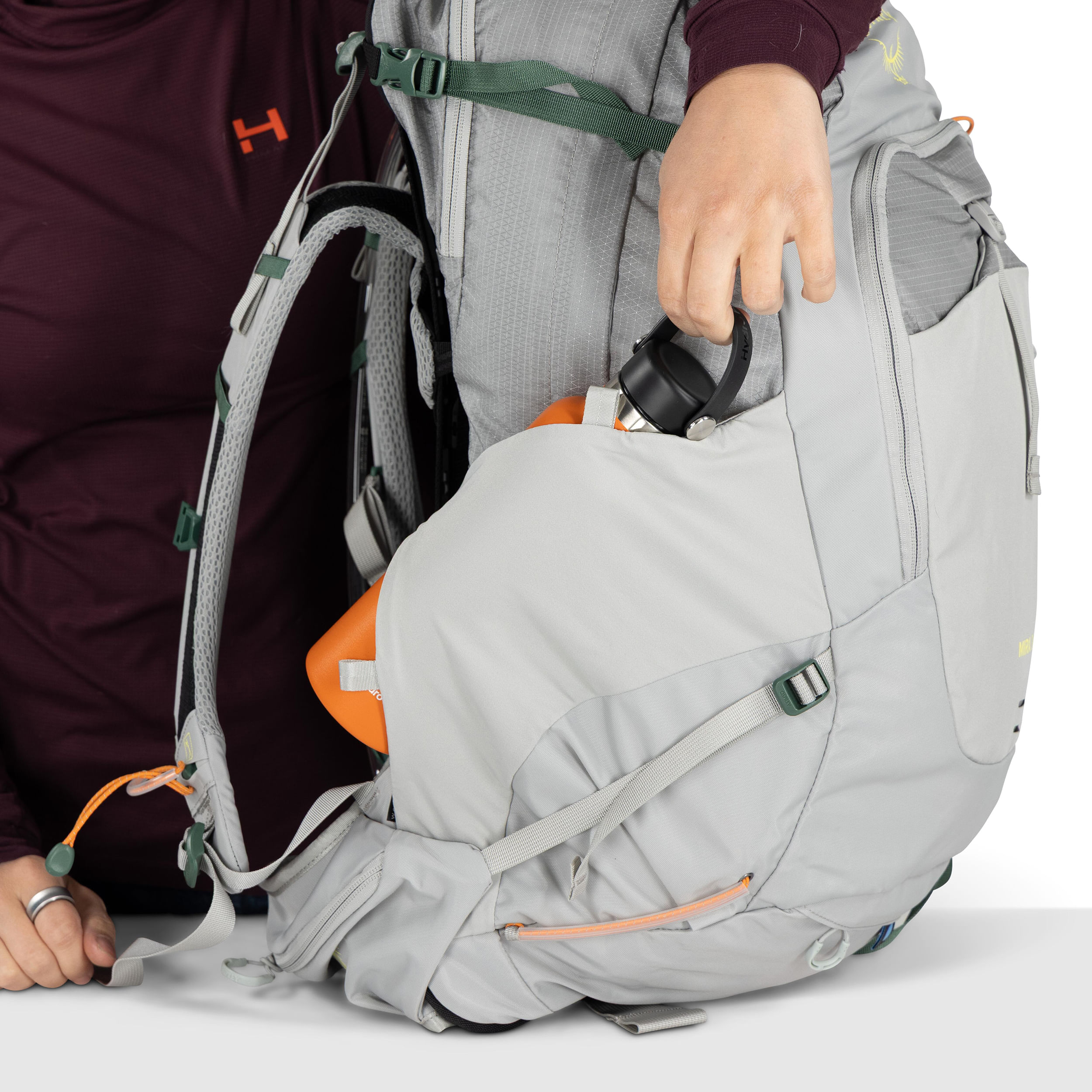 Osprey-Mira-34-Hydration-Pack---Women-s-Light-Grey