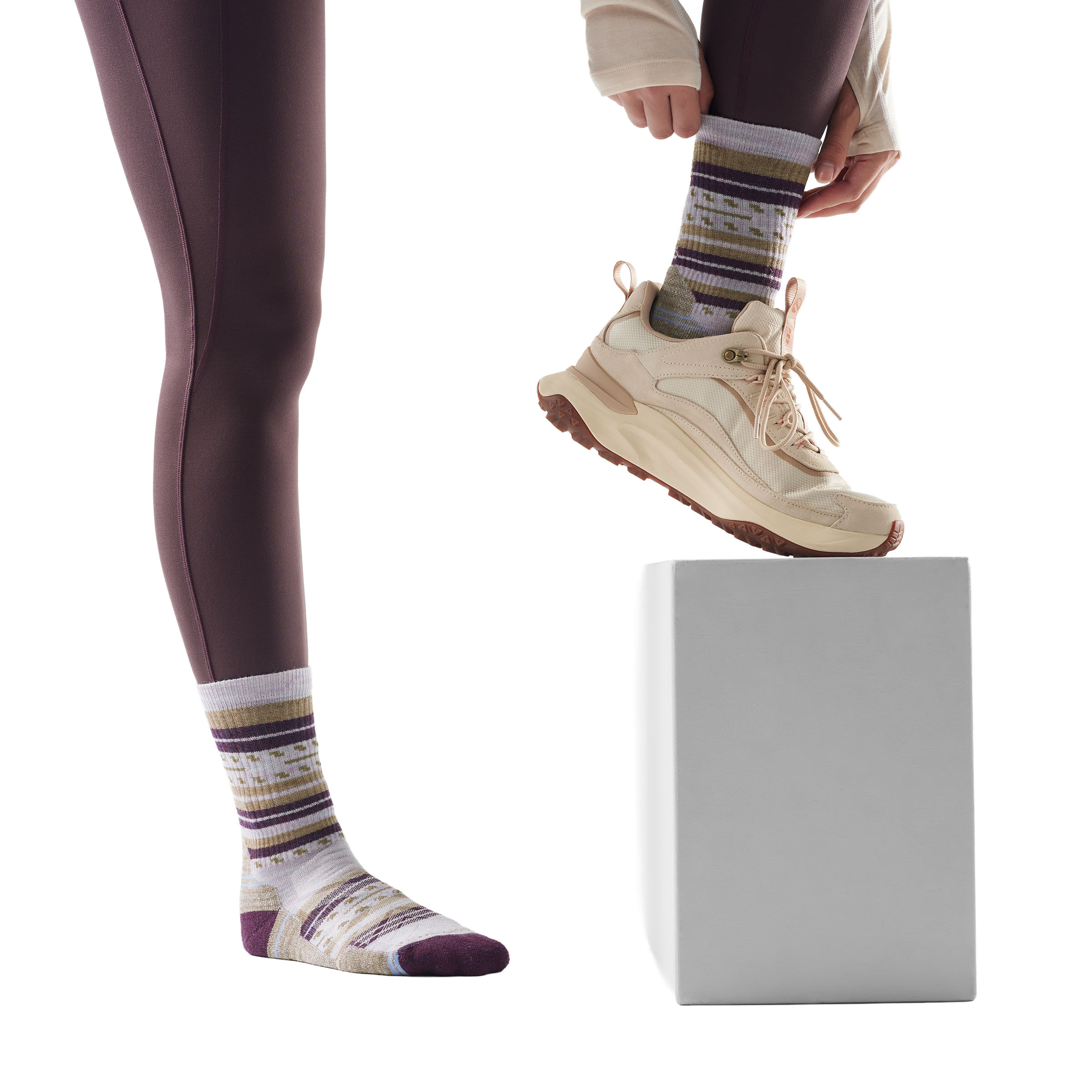 Smartwool-Hike-Light-Cushion-Tube-Stripe-Crew-Sock---Women-s-Purple---Eclipse