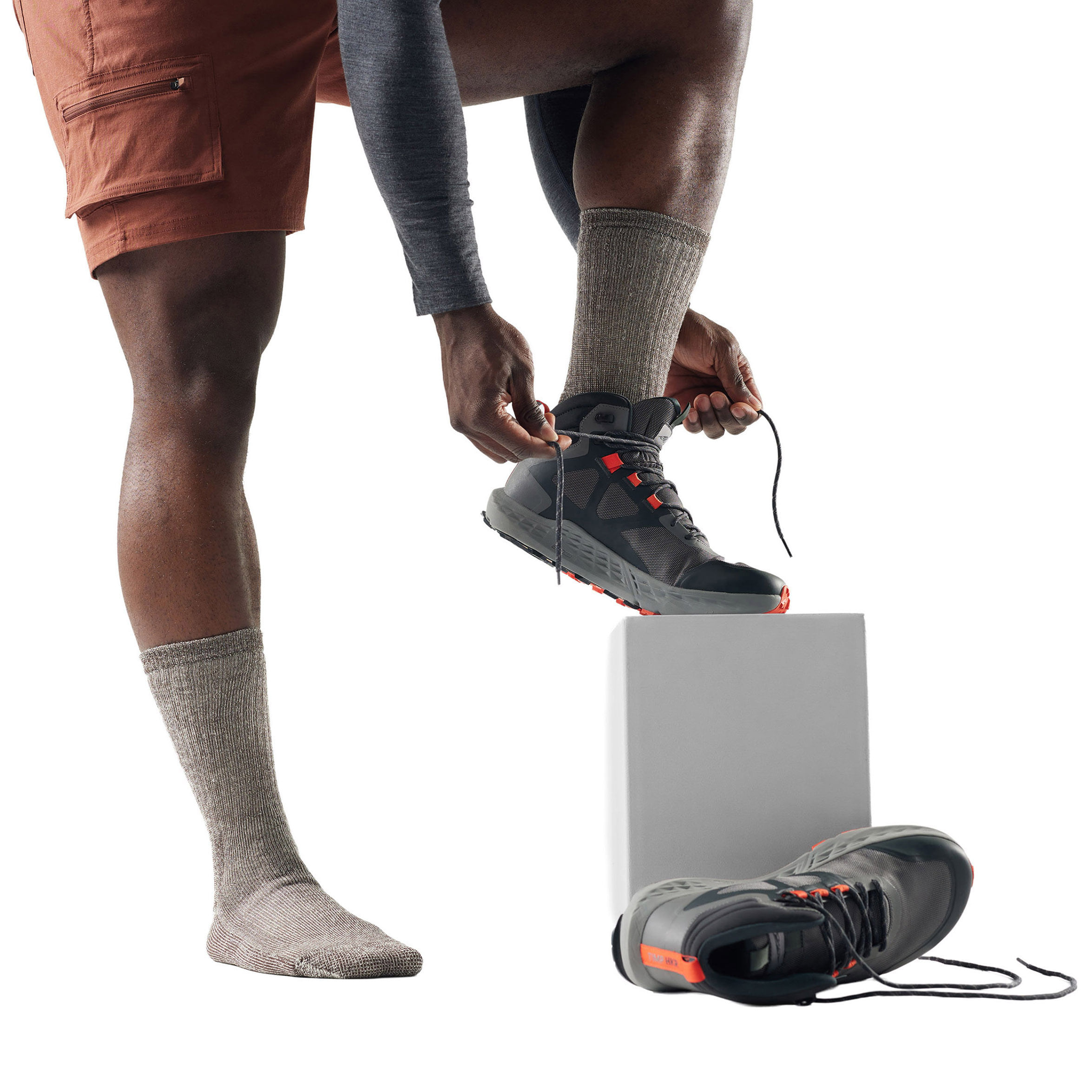 Smartwool-Hike-Classic-Edition-Full-Cushion-Crew-Sock---Men-s-Brown