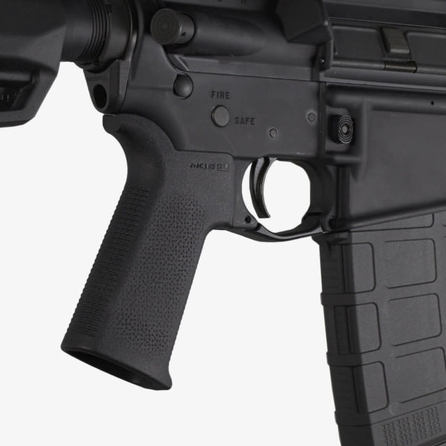 Magpul-MOE-SL-Grip-–-AR15-M4.jpg