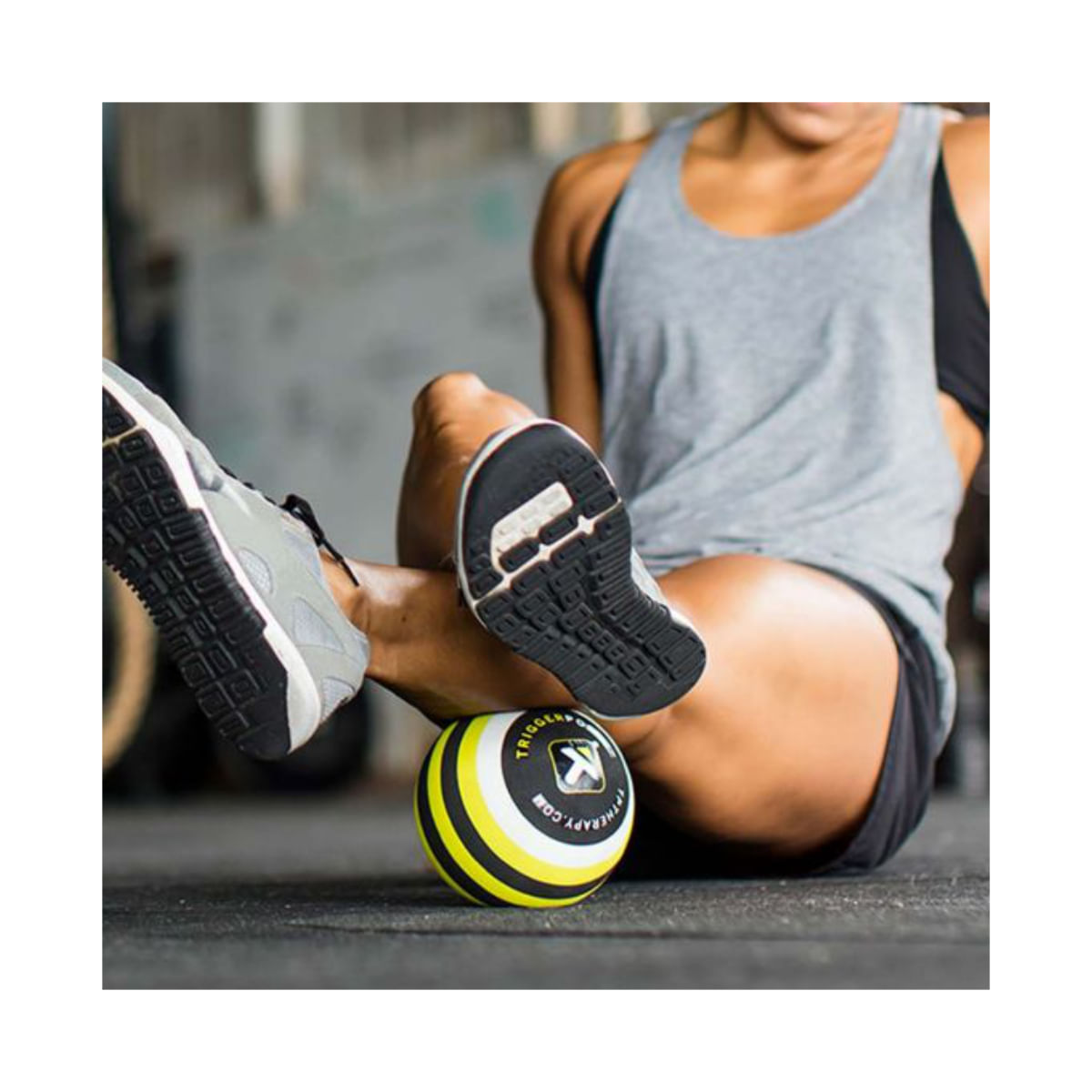 triggerpoint mb vibe 3-speed vibrating massage ball Vibrating Massage Ball, The TriggerPoint MB Vibe 3-Speed Vibrating Massage  Ball is a 4-inch vibrating spherical roller that allows for  multi-directional rolling and precision targeting of hard to main image 1